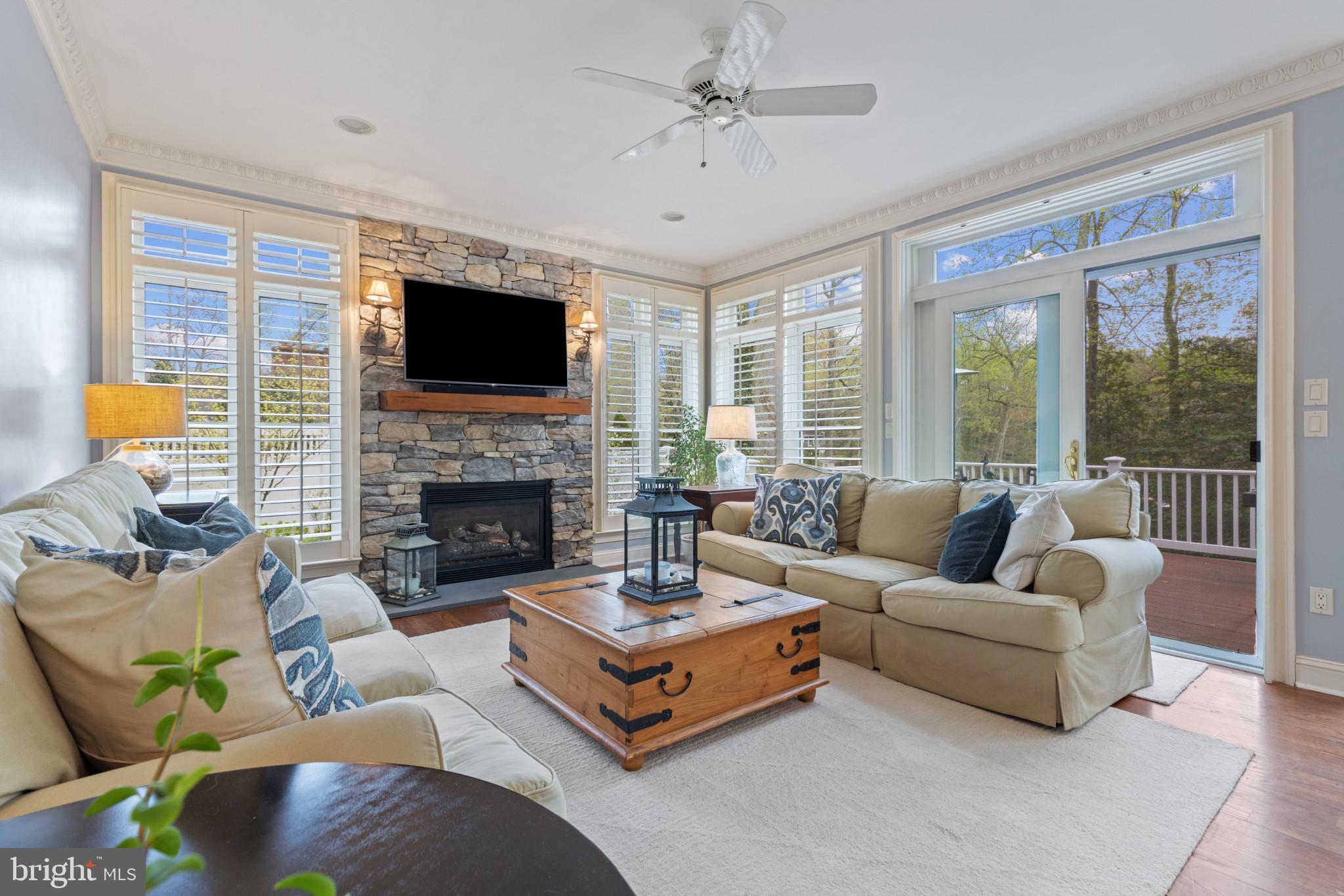 ANNAPOLIS ROADS - Residential