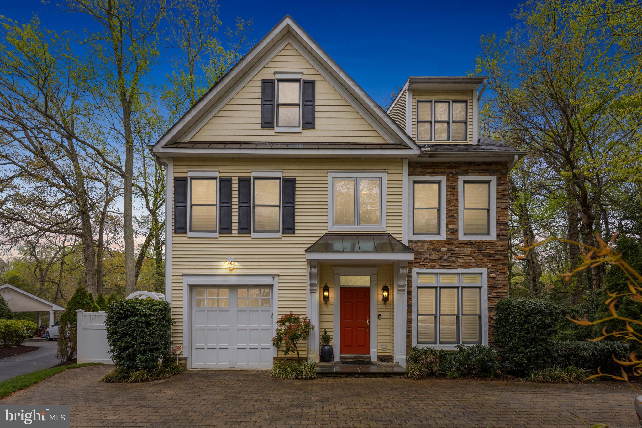 ANNAPOLIS ROADS - Residential