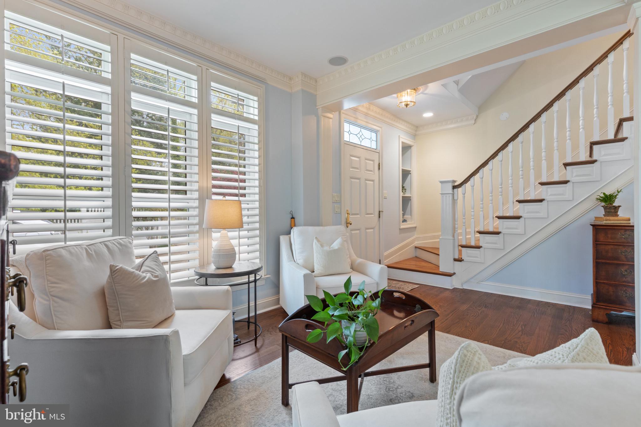 ANNAPOLIS ROADS - Residential