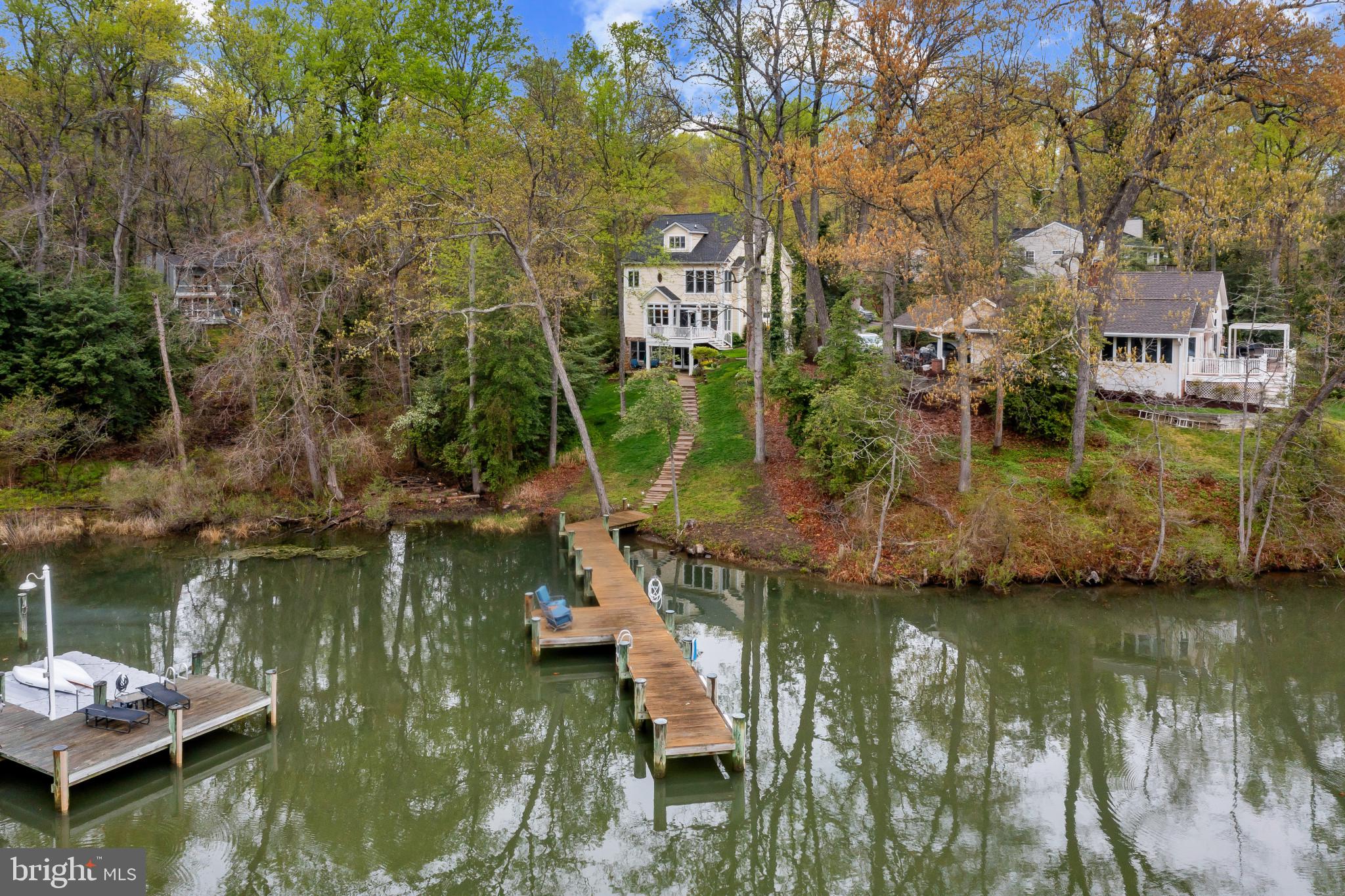 2656 QUEEN ANNE CIRCLE A