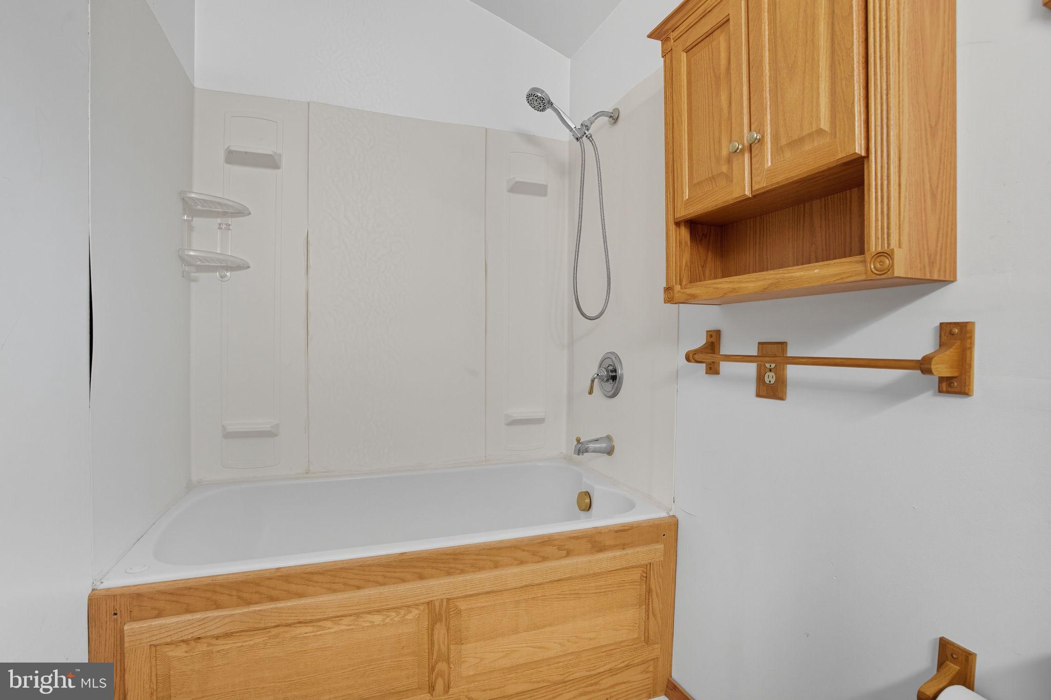 TALL PINES - Residential