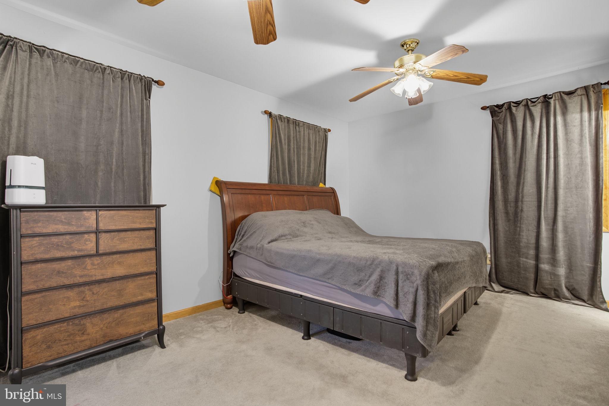 TALL PINES - Residential