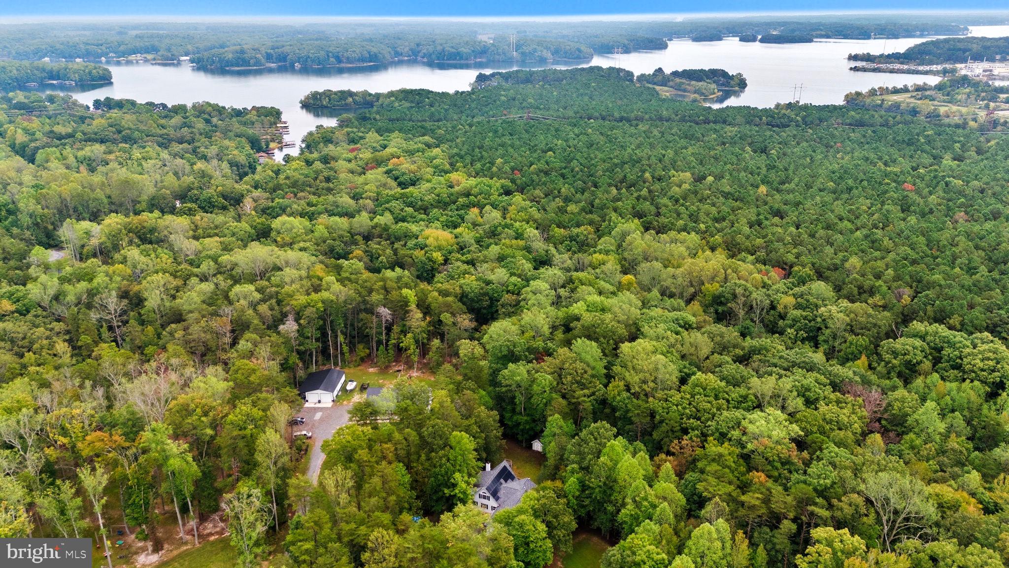 TALL PINES - Residential