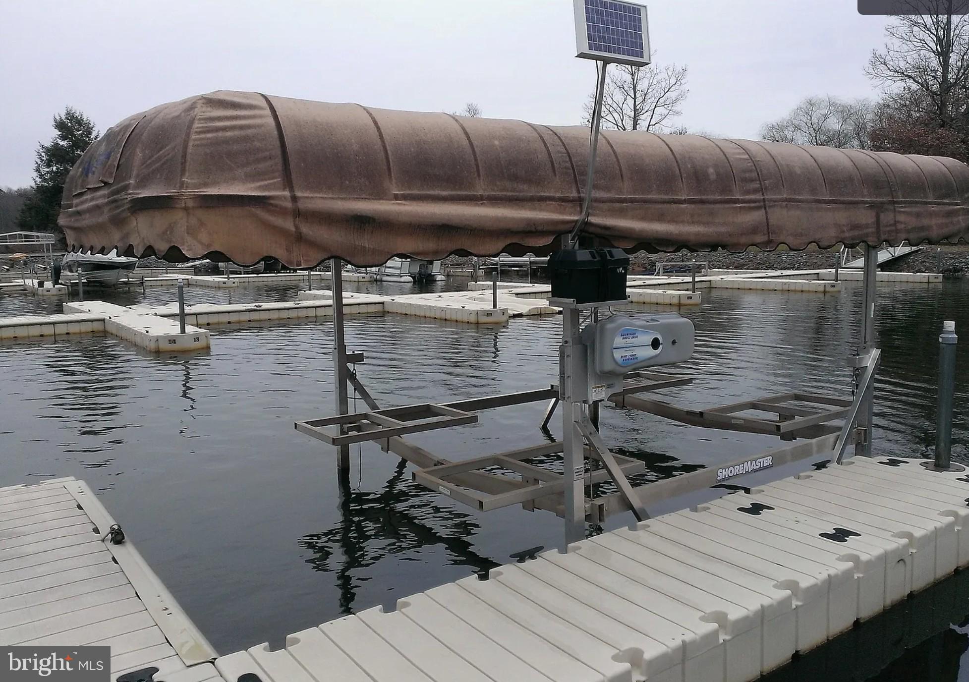 TALL PINES - Residential