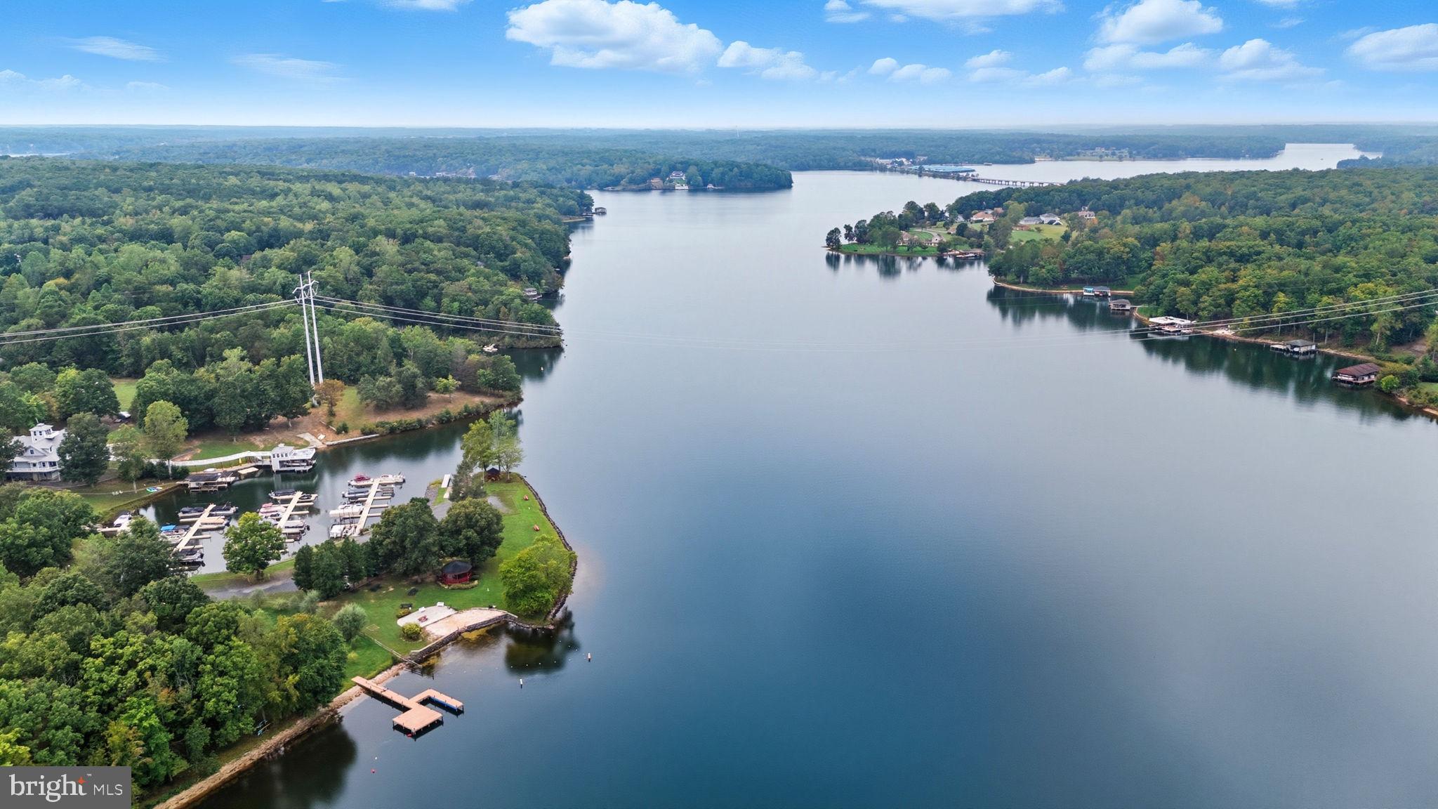 TALL PINES - Residential