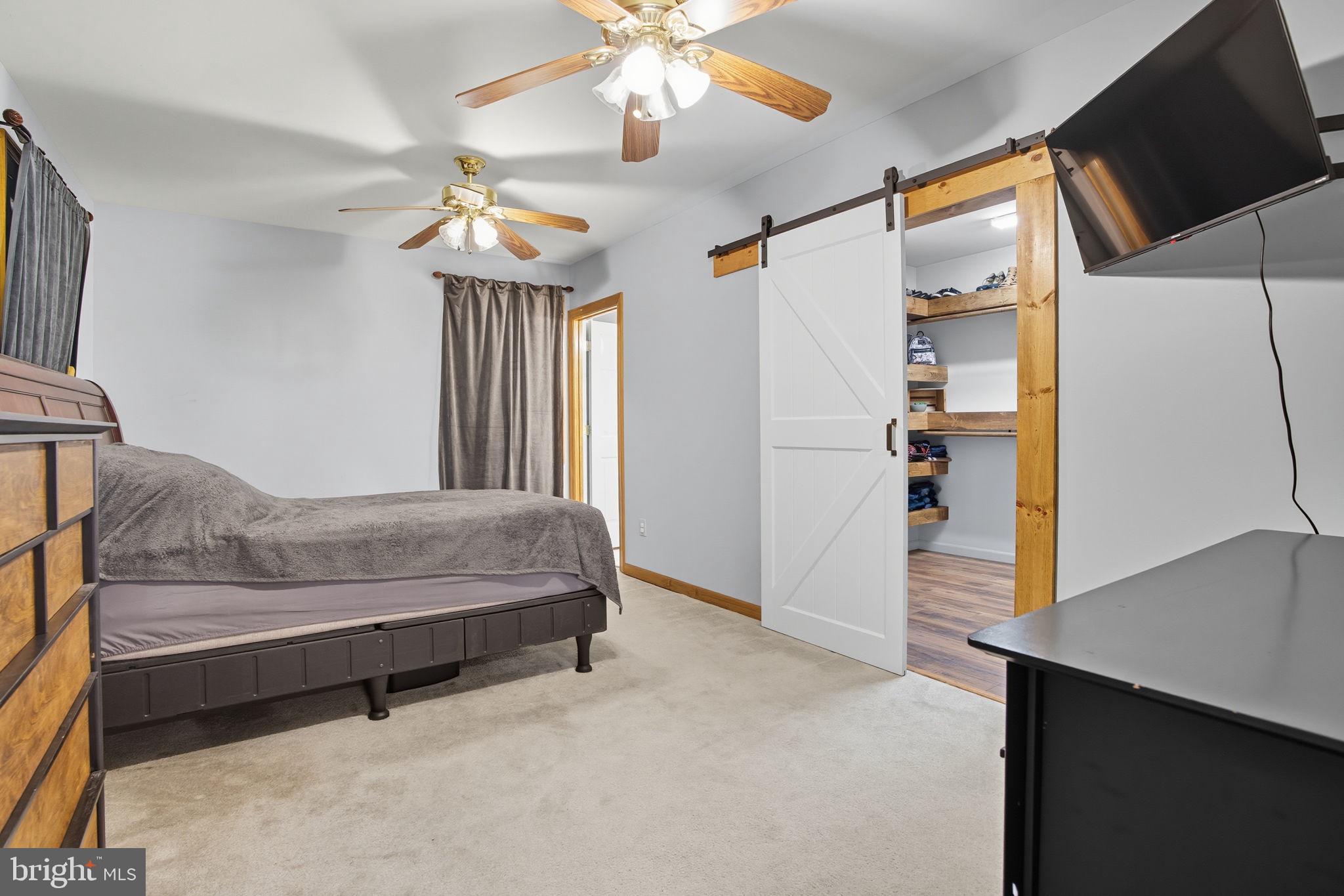 TALL PINES - Residential