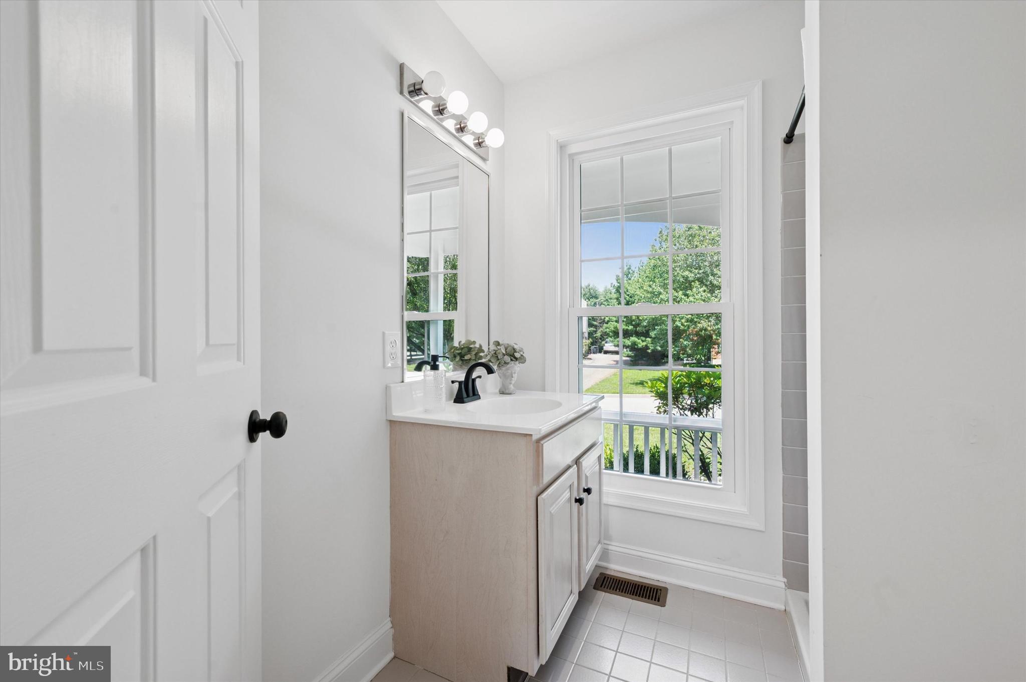 CEDAR GROVE FARM - Residential