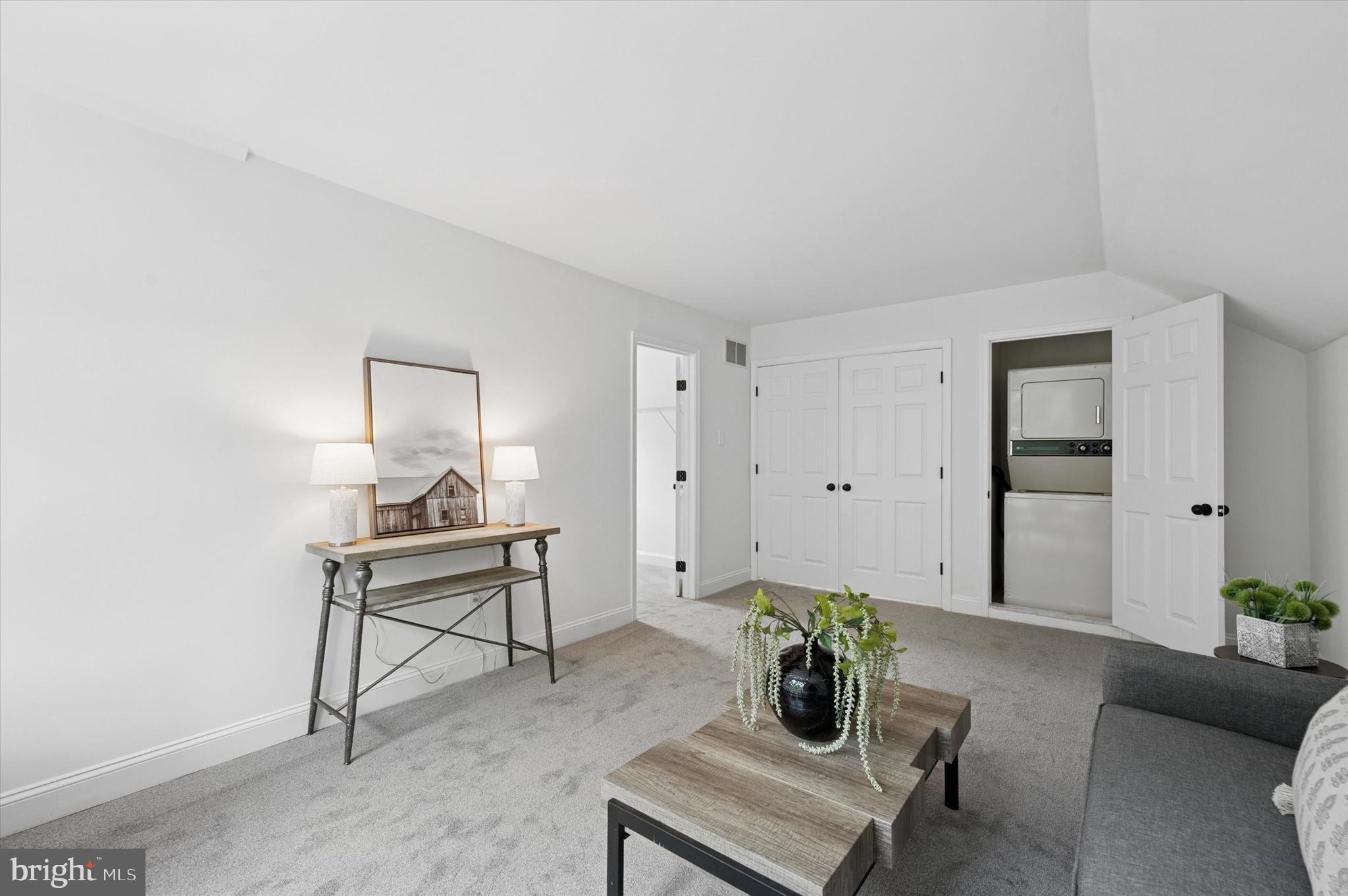 CEDAR GROVE FARM - Residential