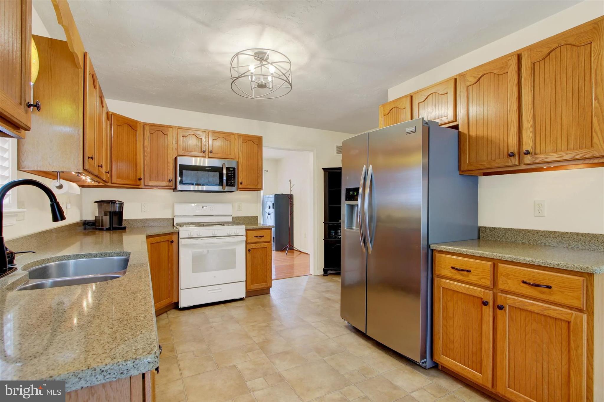 MEADOWVIEW ESTATES - Residential