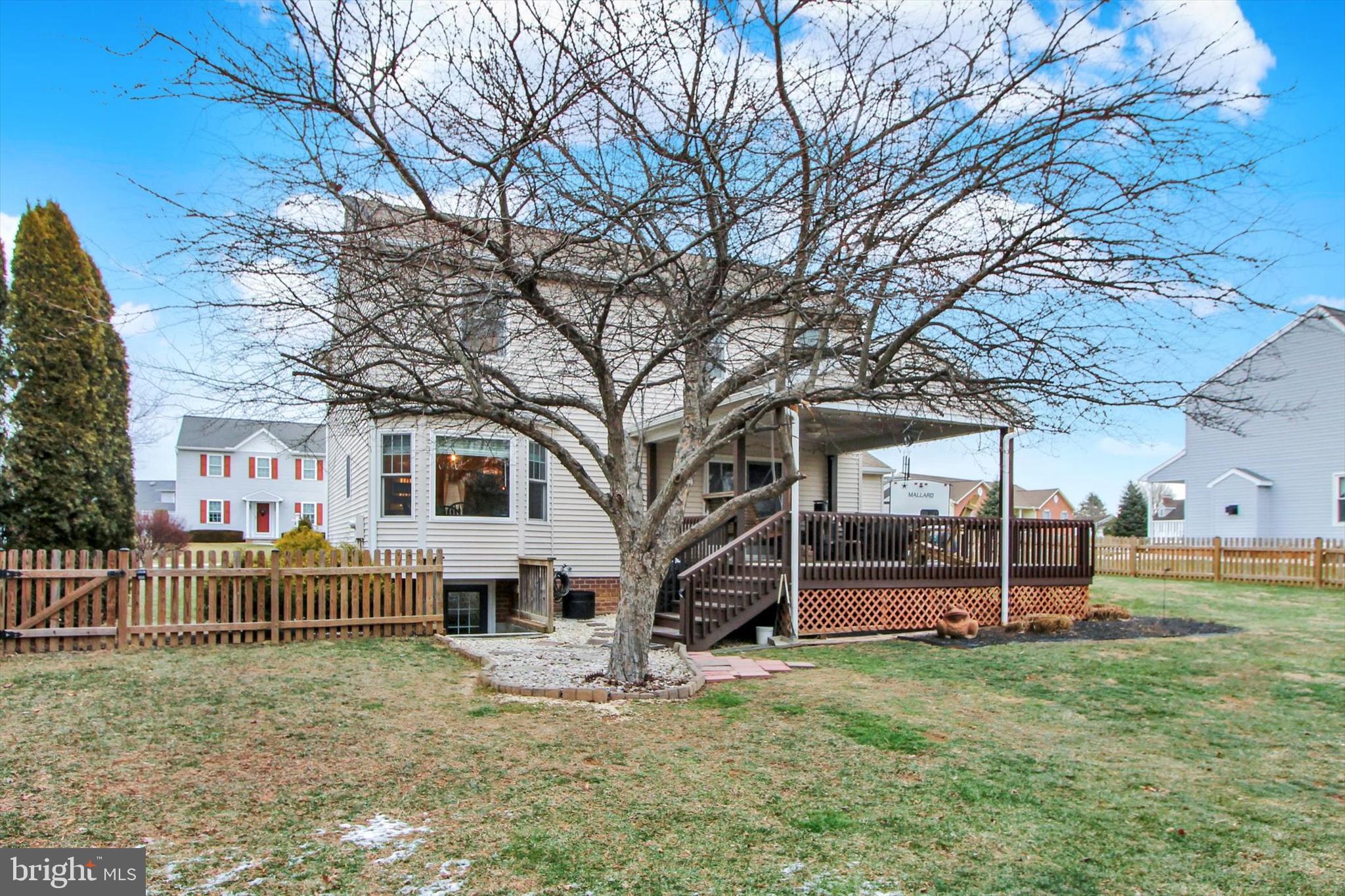 MEADOWVIEW ESTATES - Residential