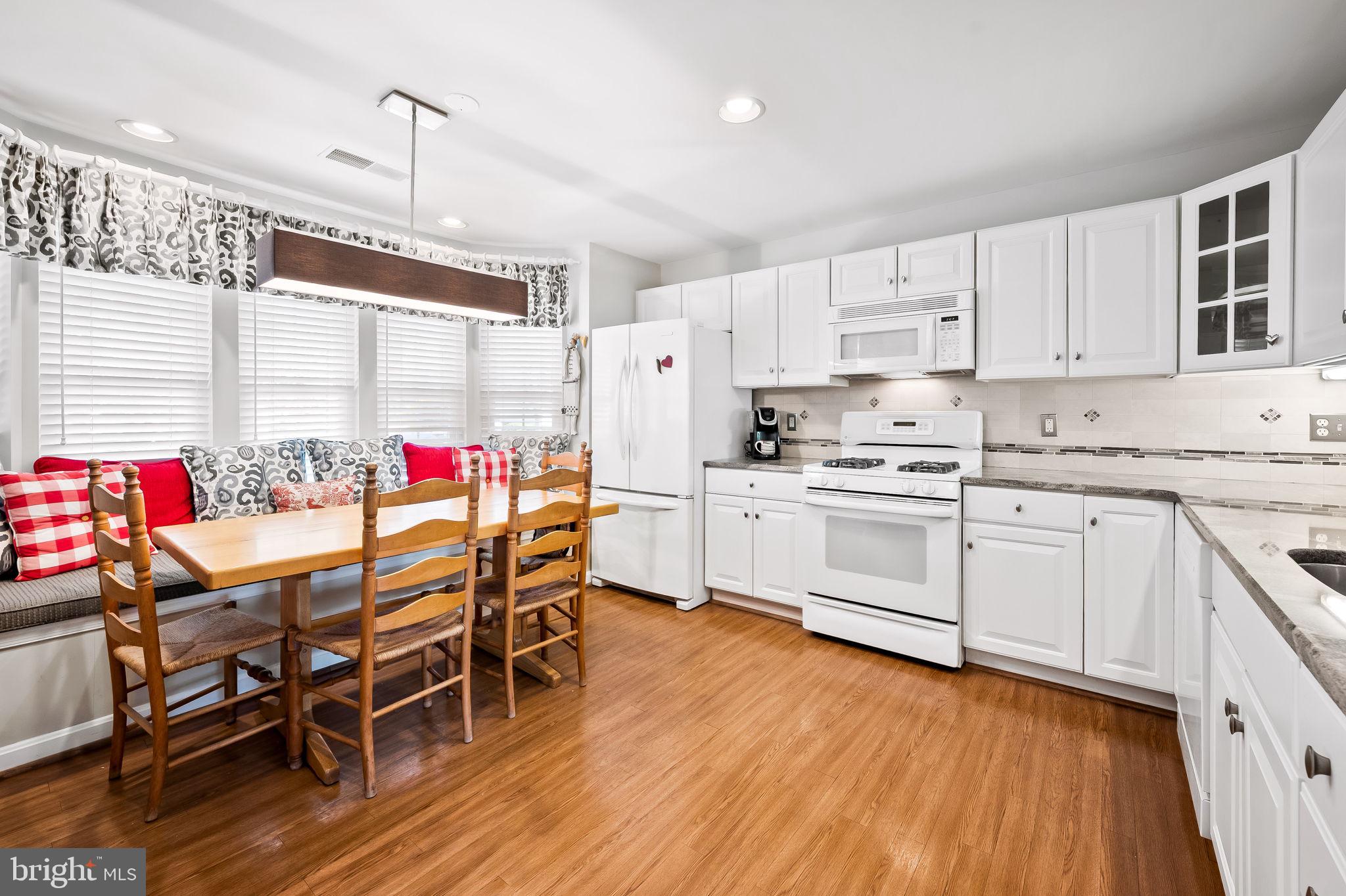 GREY ROCK FLATS - Residential