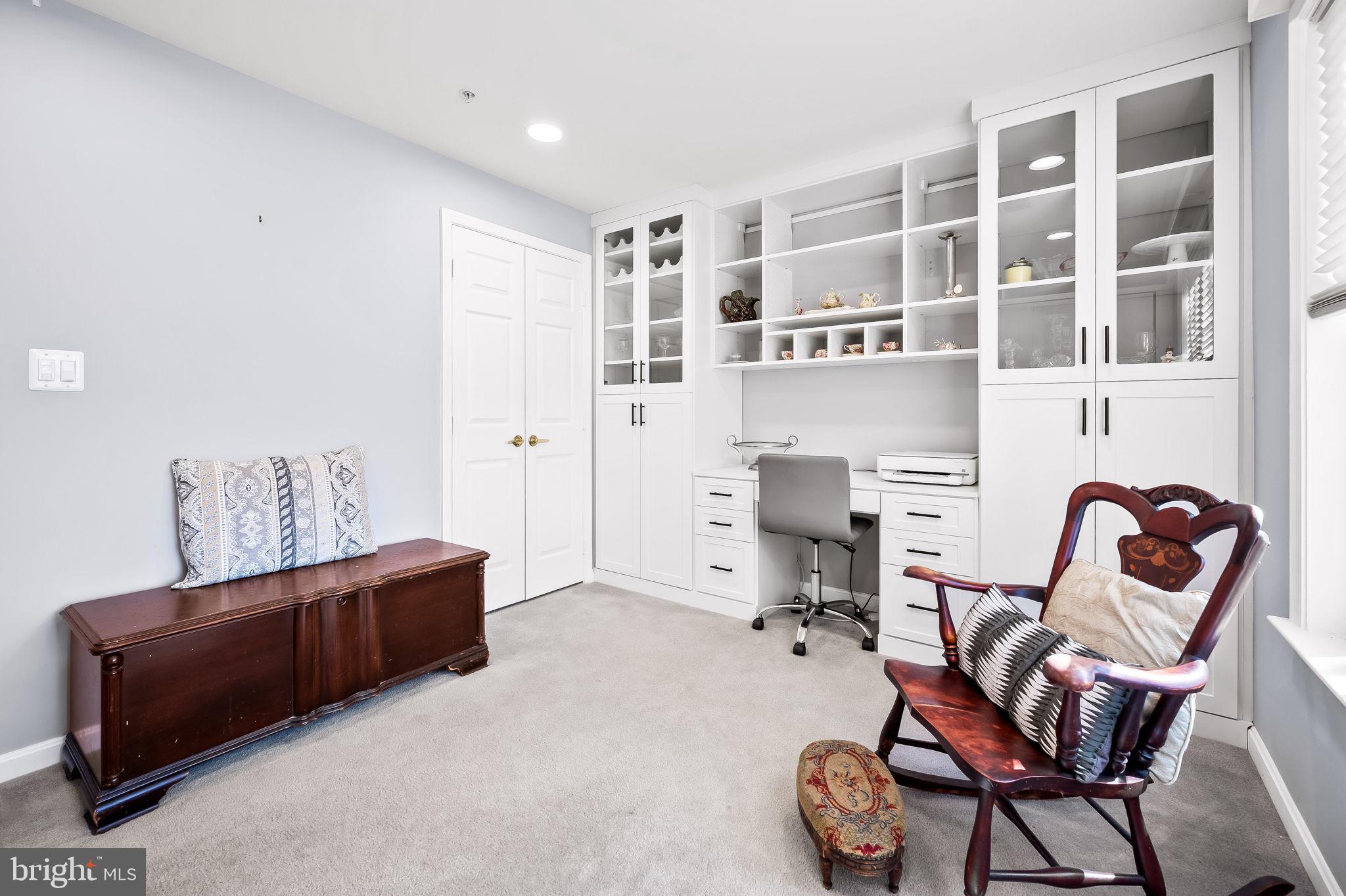 GREY ROCK FLATS - Residential