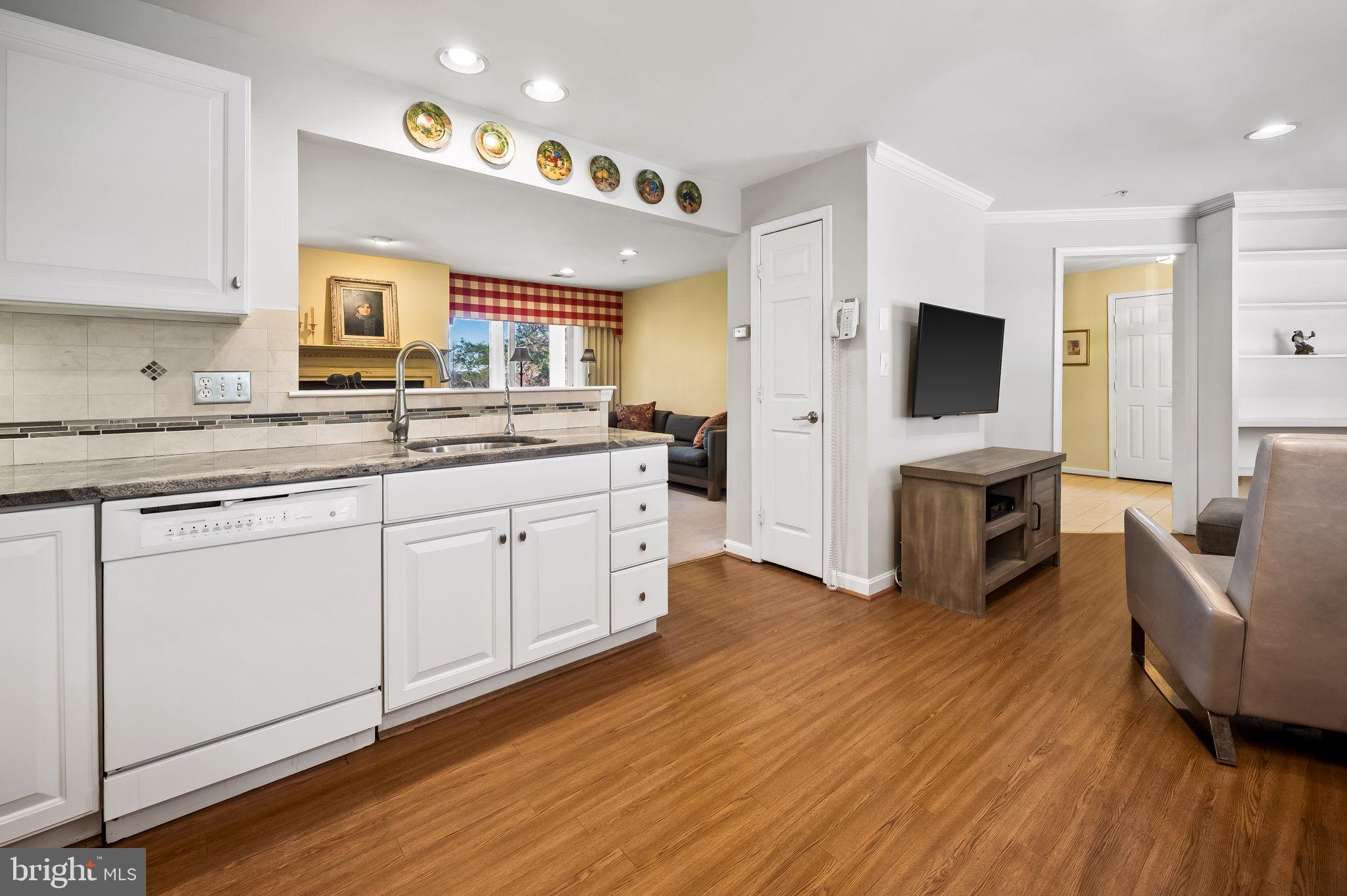 GREY ROCK FLATS - Residential