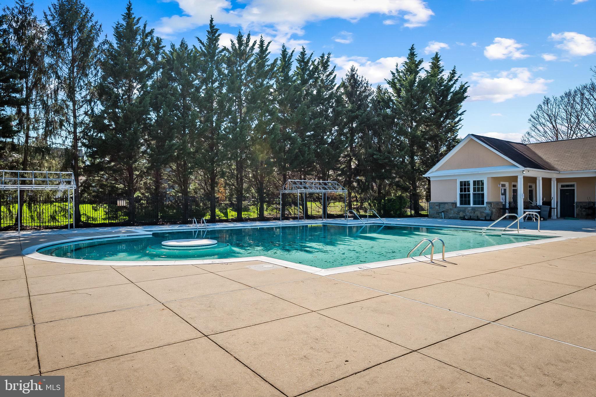 GREY ROCK FLATS - Residential