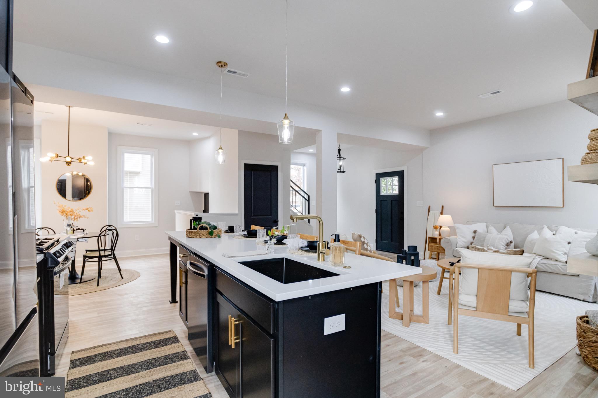 CENTRAL FOREST PARK - Residential