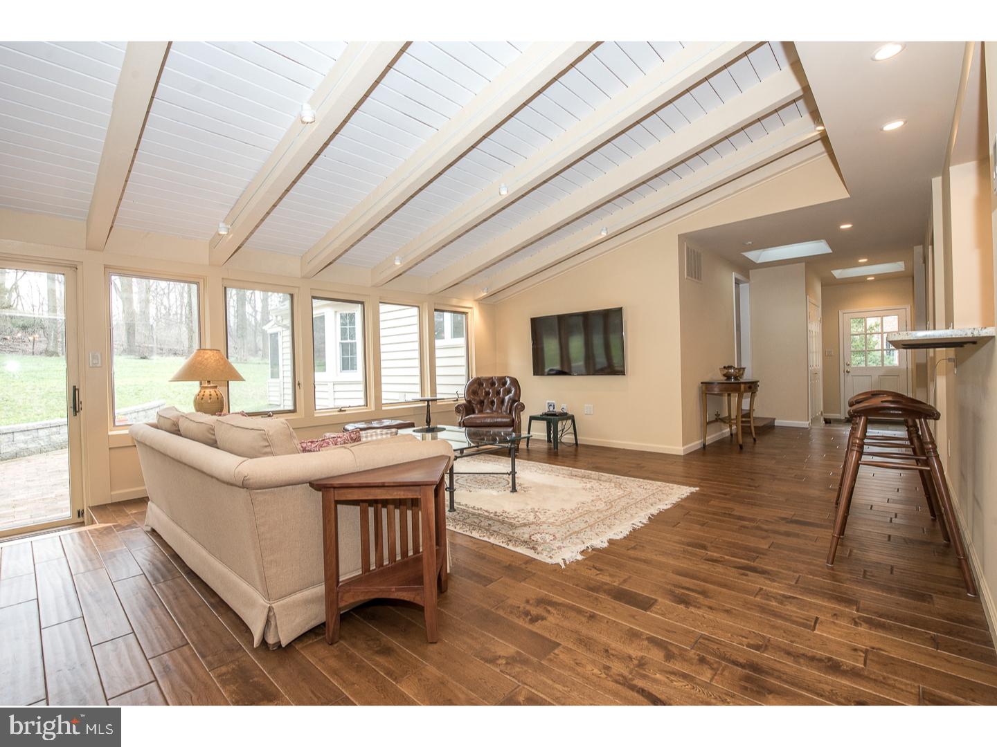 GLADWYNE - Residential