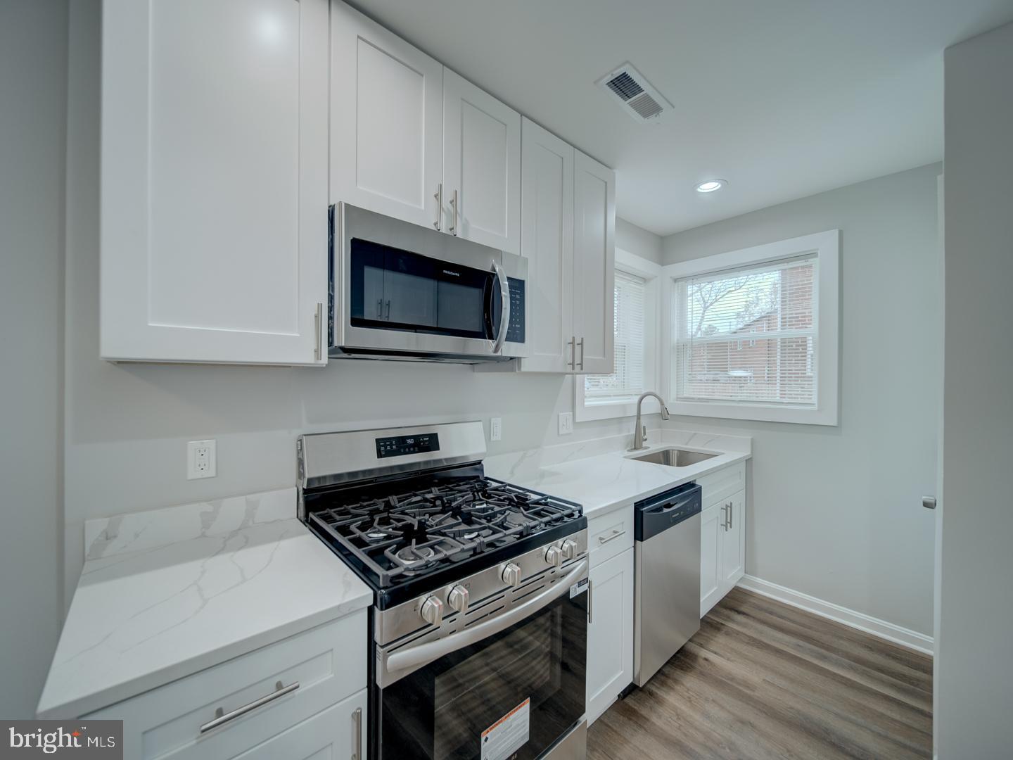 OXON RUN HILLS - Residential