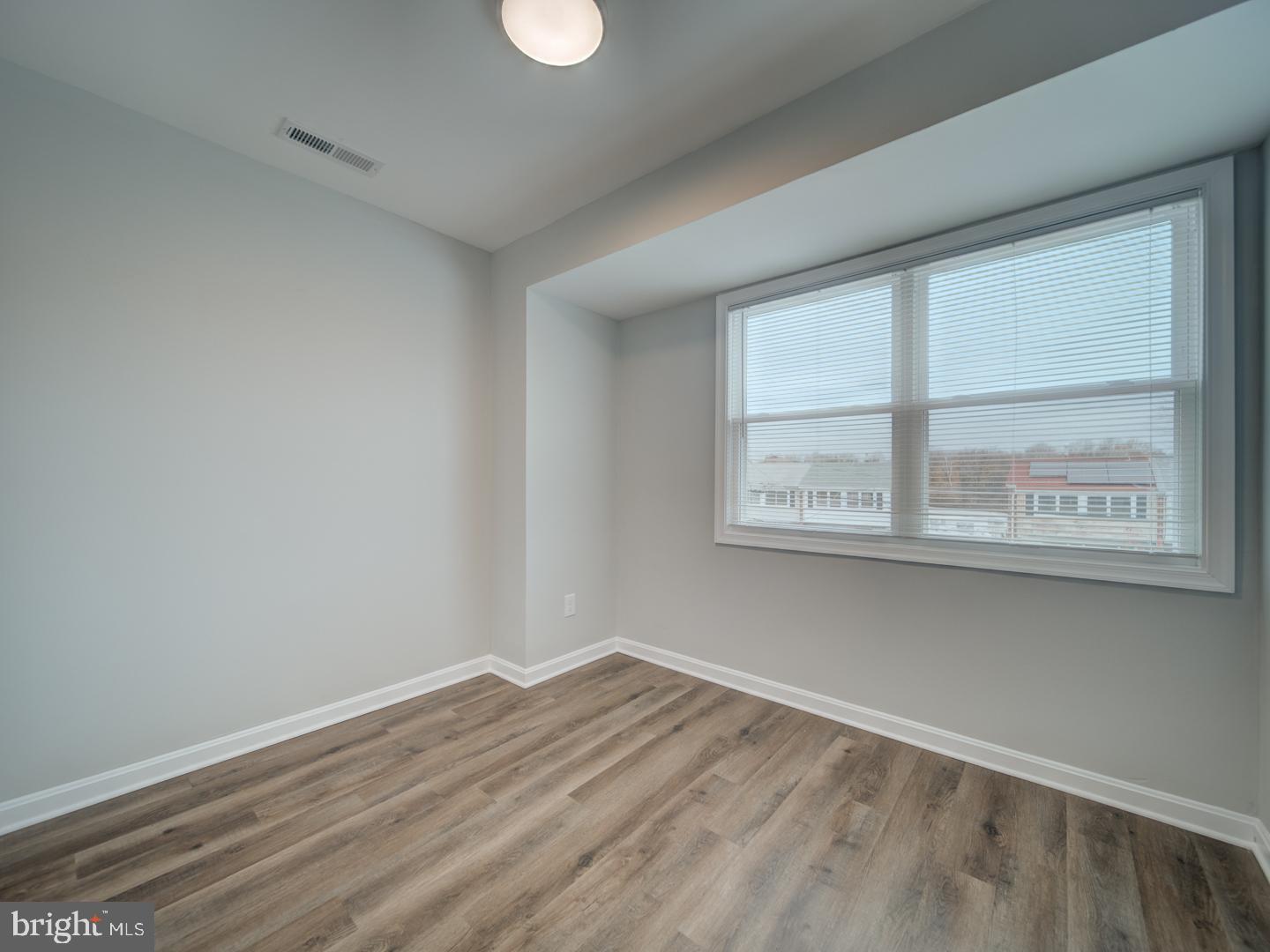 OXON RUN HILLS - Residential