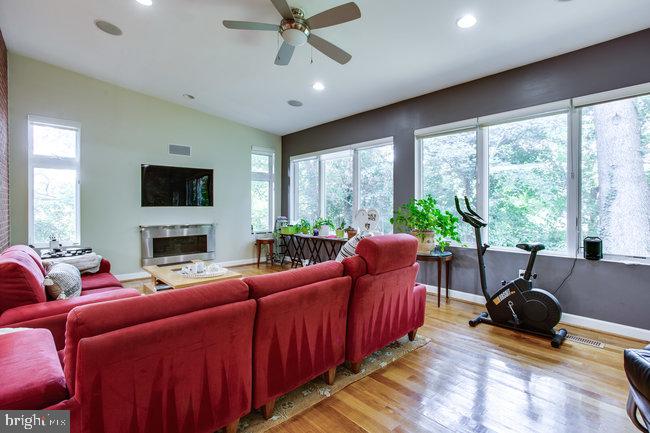 ROSEMONT - Residential