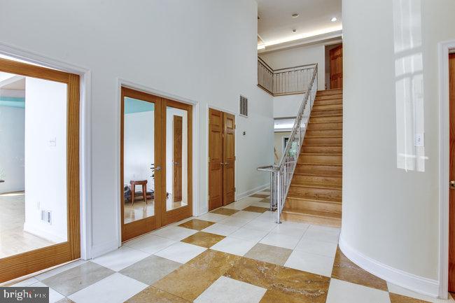 ROSEMONT - Residential