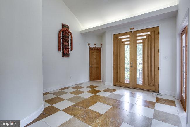 ROSEMONT - Residential