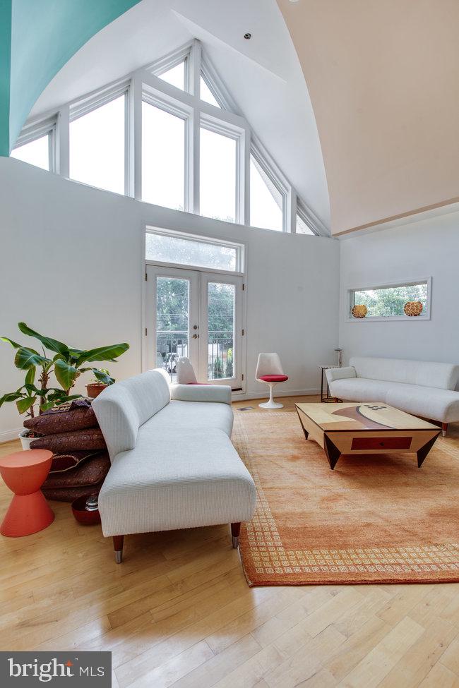 ROSEMONT - Residential