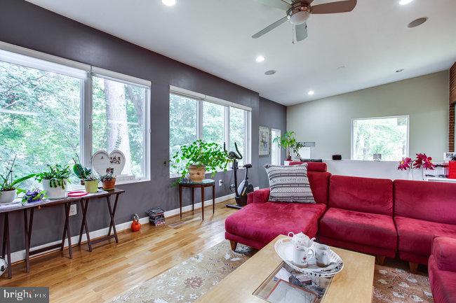 ROSEMONT - Residential