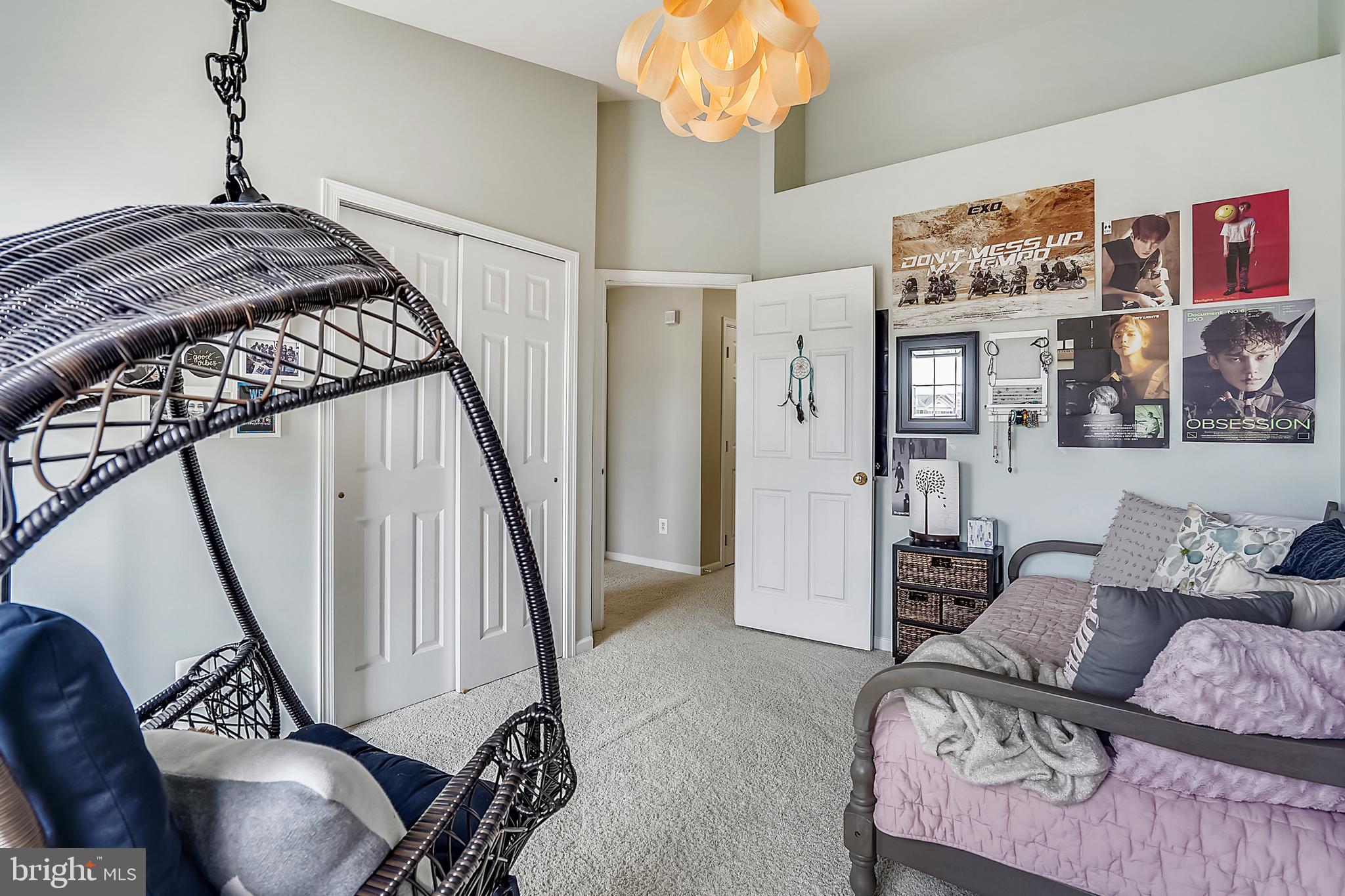 SOUTH RIDING - Residential