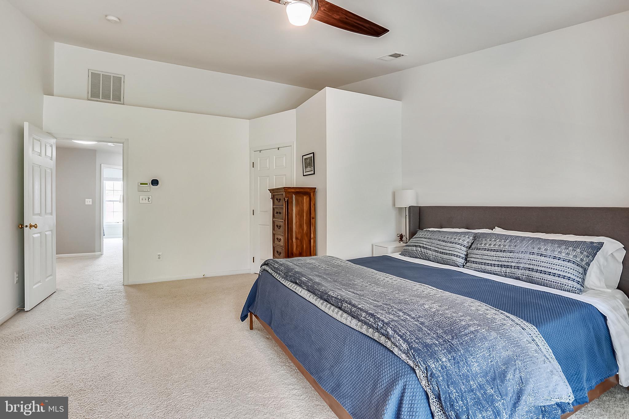 SOUTH RIDING - Residential