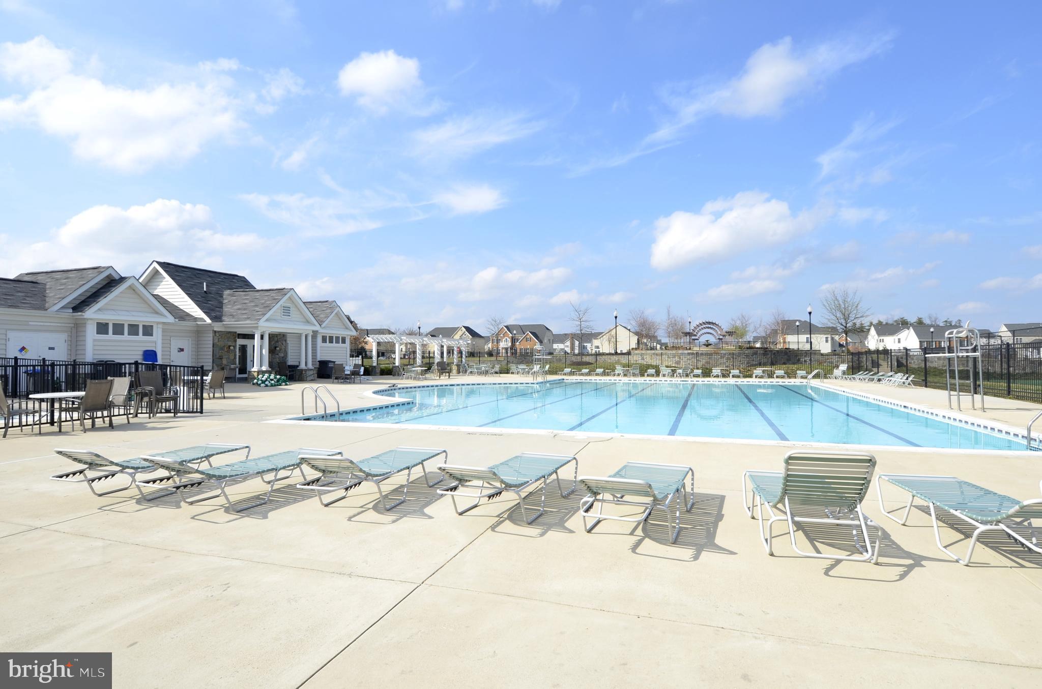 SOUTH RIDING - Residential