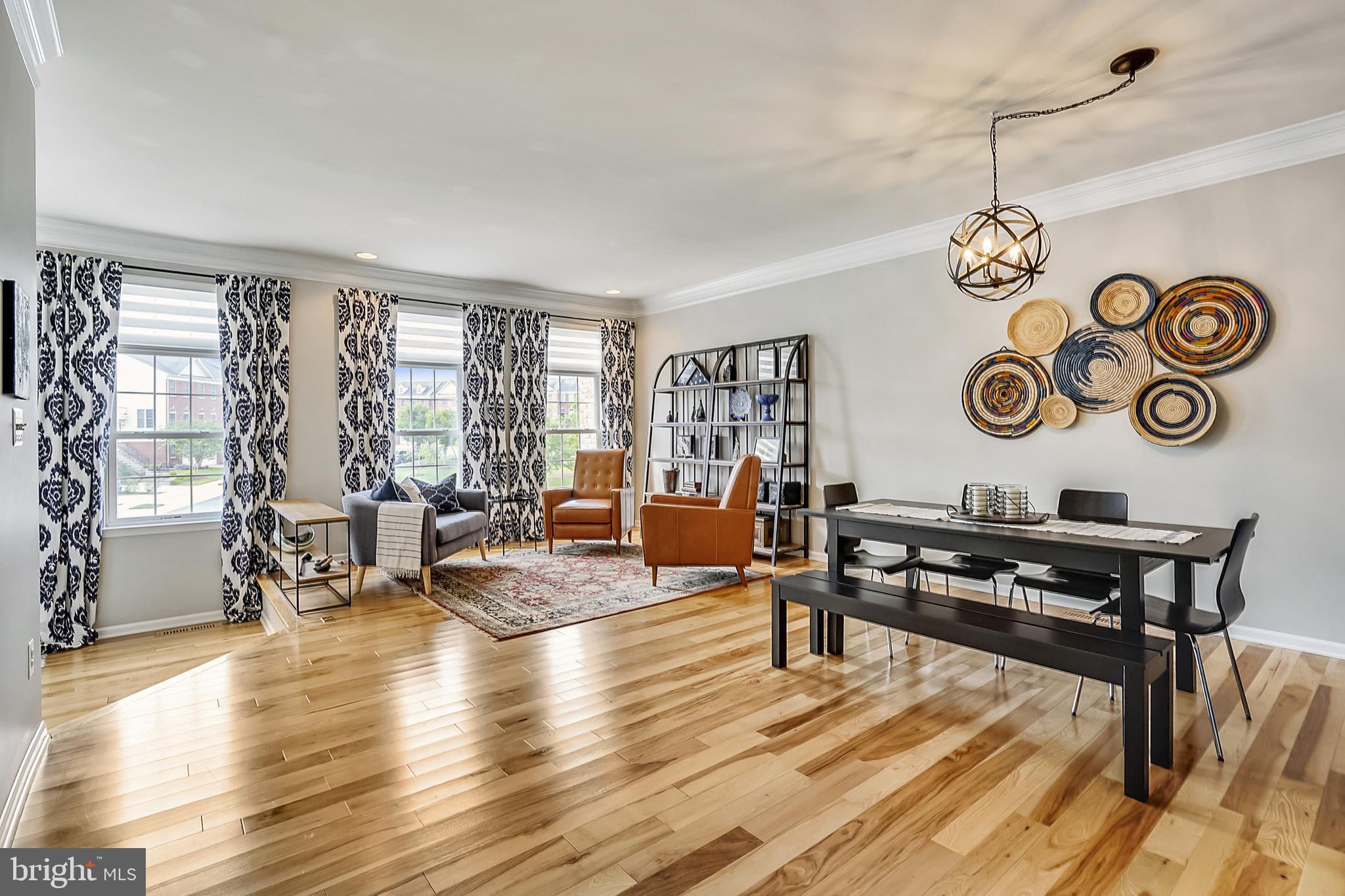 SOUTH RIDING - Residential