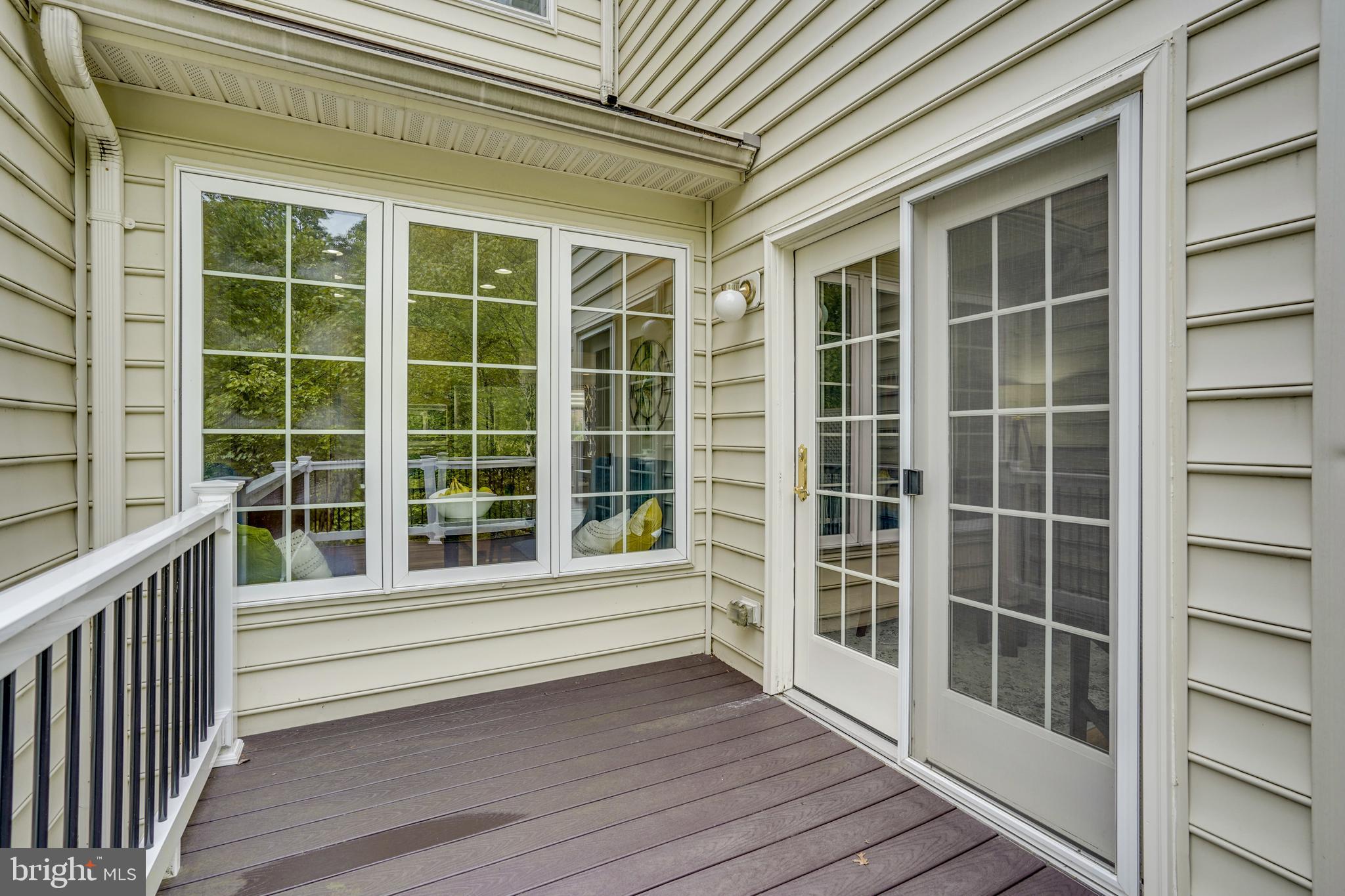 SOUTH RIDING - Residential