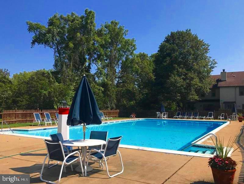 INGHAM MEWS - Residential Lease