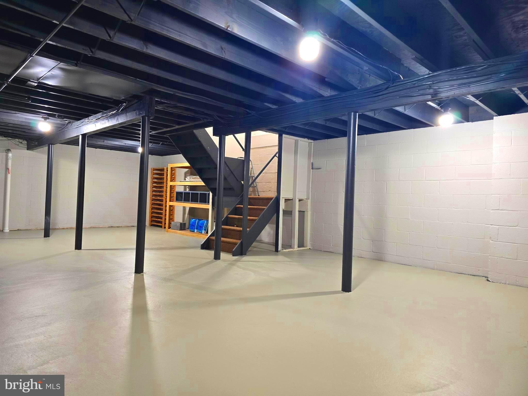 INGHAM MEWS - Residential Lease