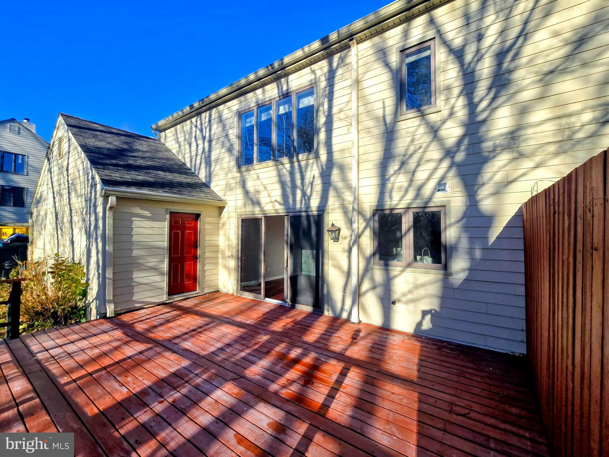 INGHAM MEWS - Residential Lease