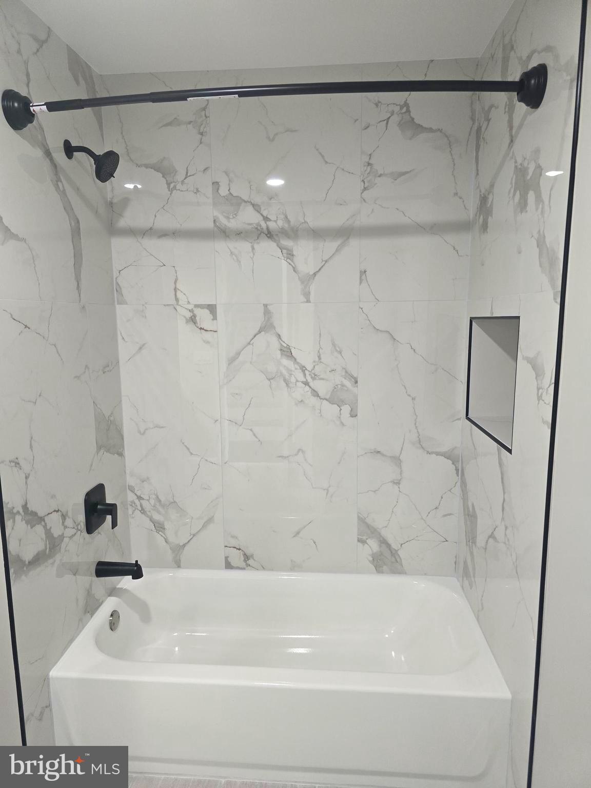 INGHAM MEWS - Residential Lease