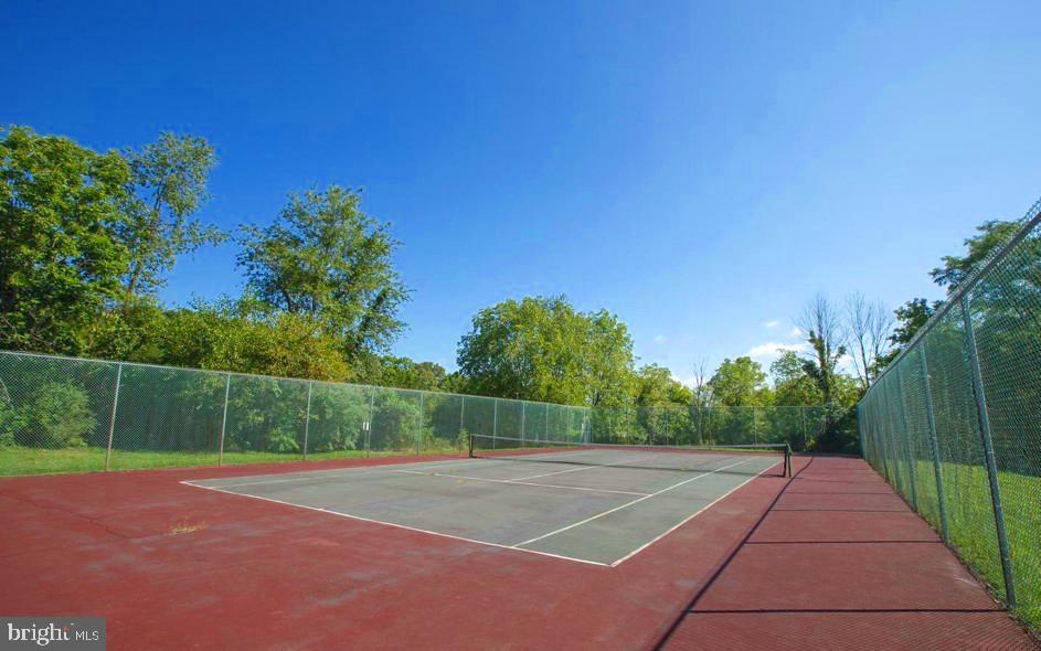 INGHAM MEWS - Residential Lease