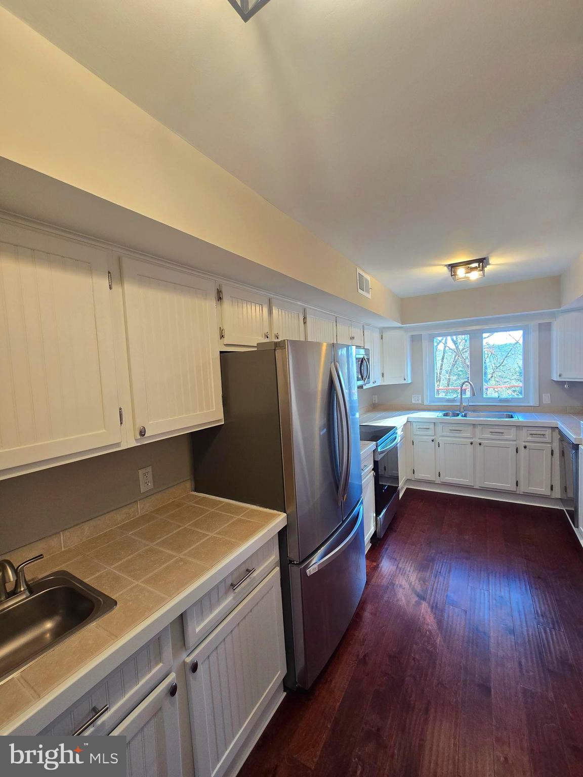 INGHAM MEWS - Residential Lease