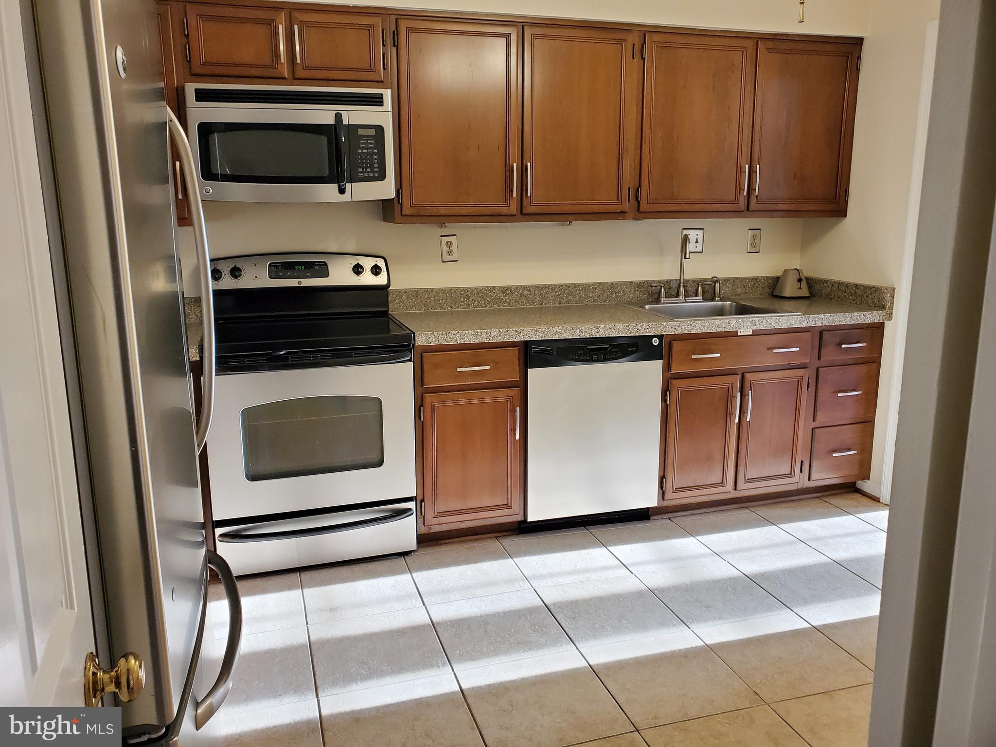 15322 MANOR VILLAGE LANE