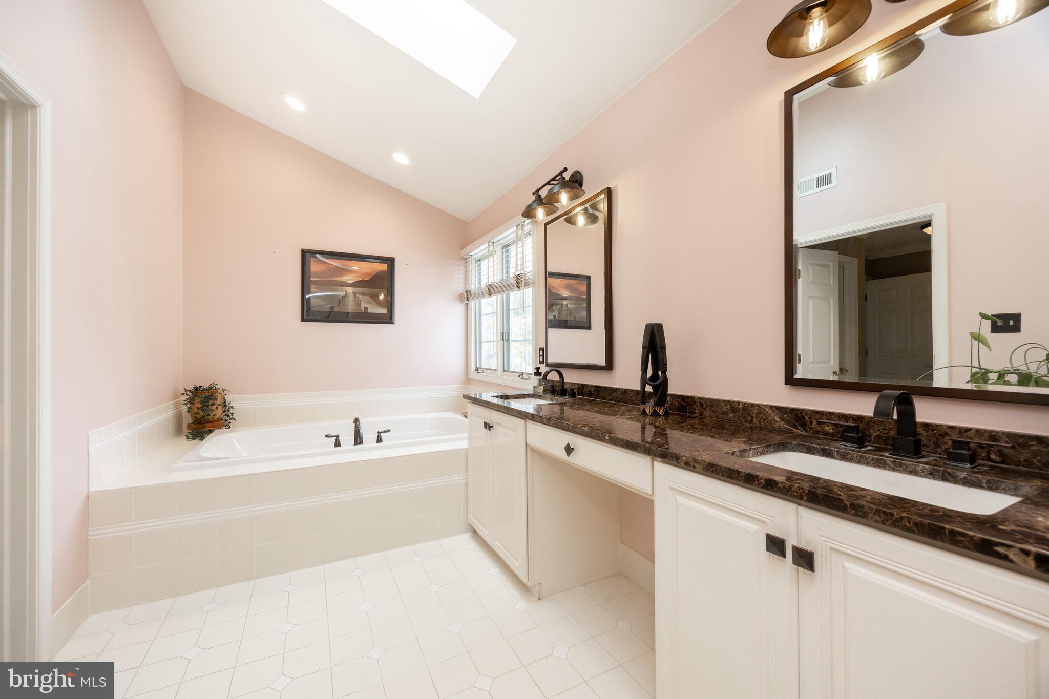 MATTHEWS MEADOWS - Residential