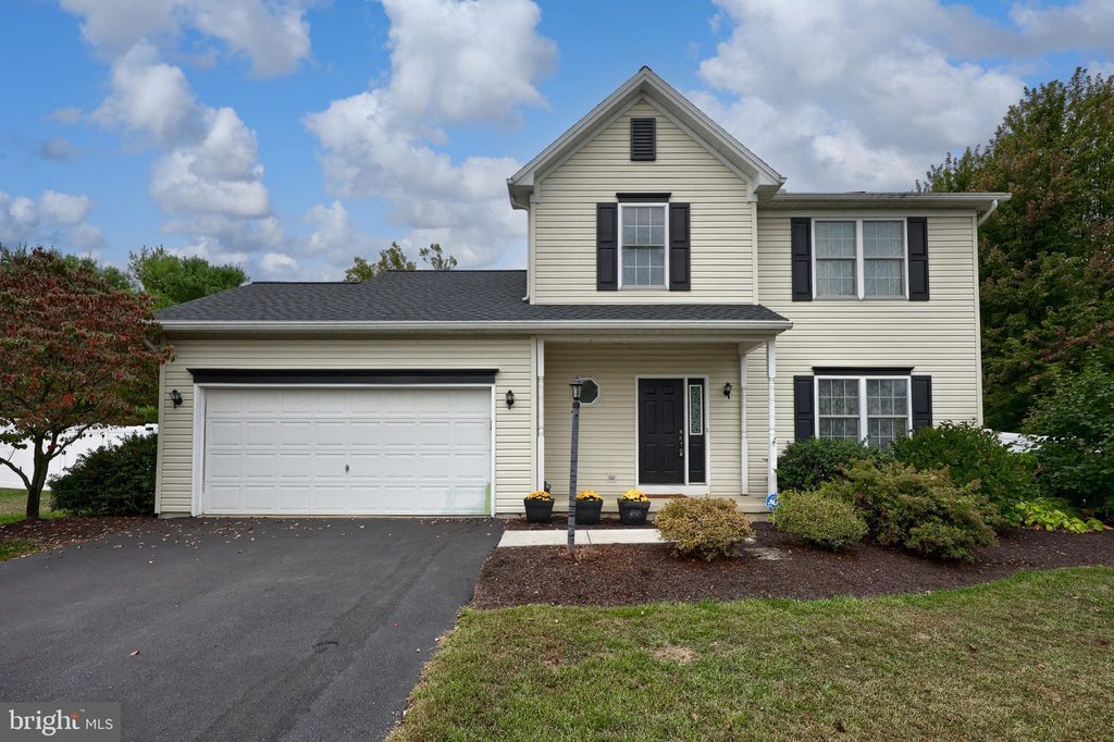 Photo of 76 Millstone Drive, PALMYRA, PA 17078 (MLS # PALN2022400)