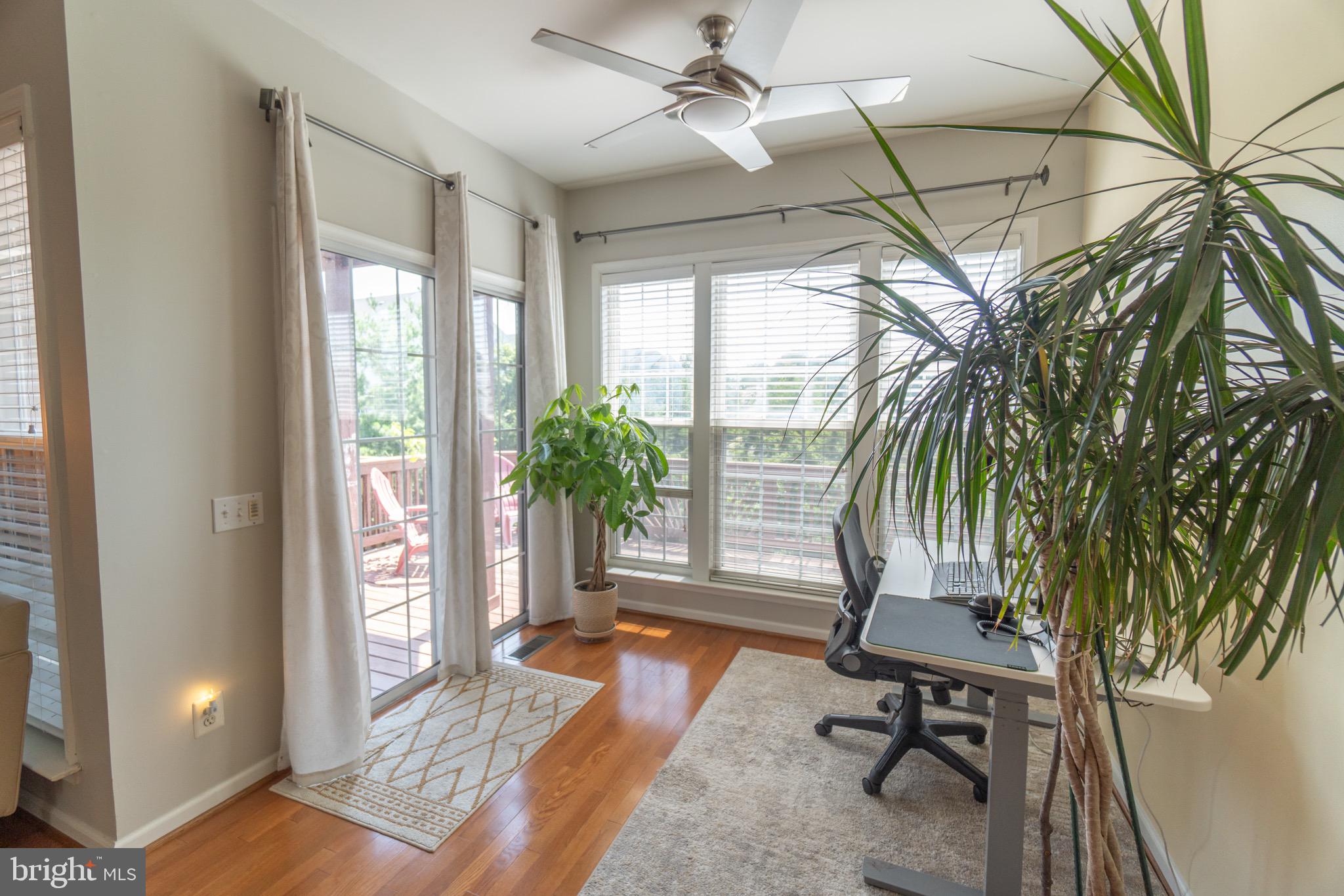 OVERLOOK - Residential Lease