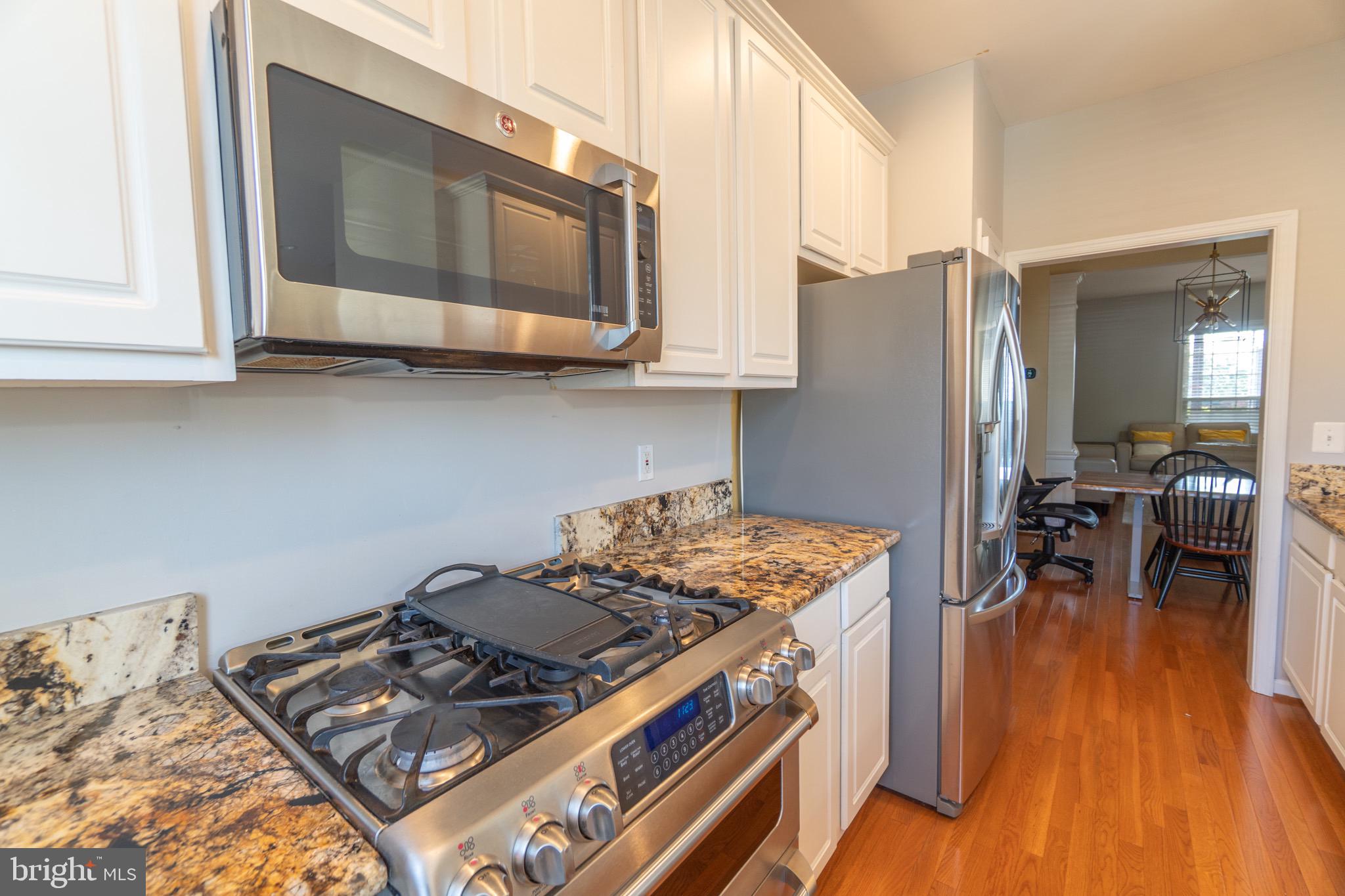 OVERLOOK - Residential Lease