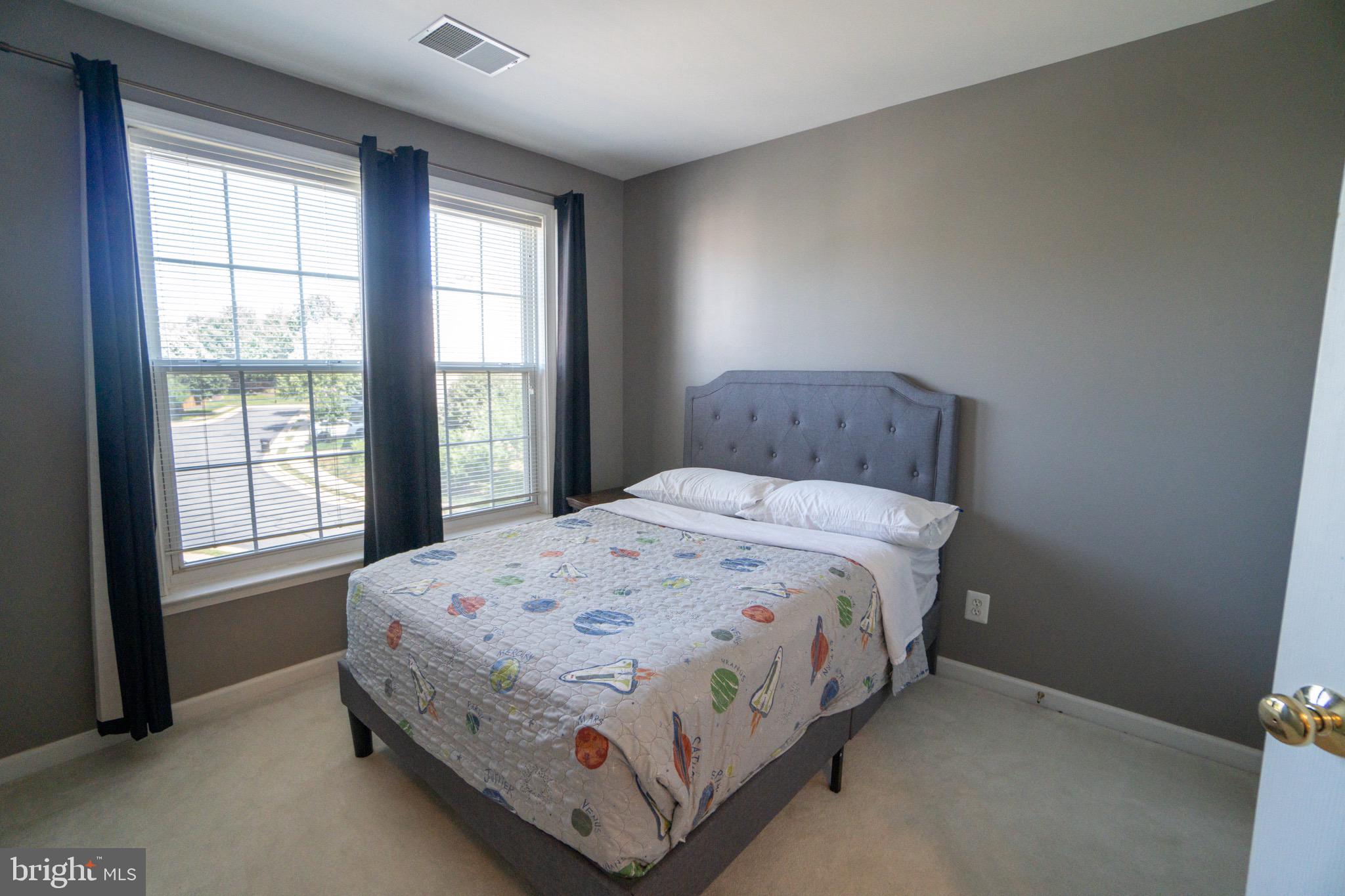 OVERLOOK - Residential Lease