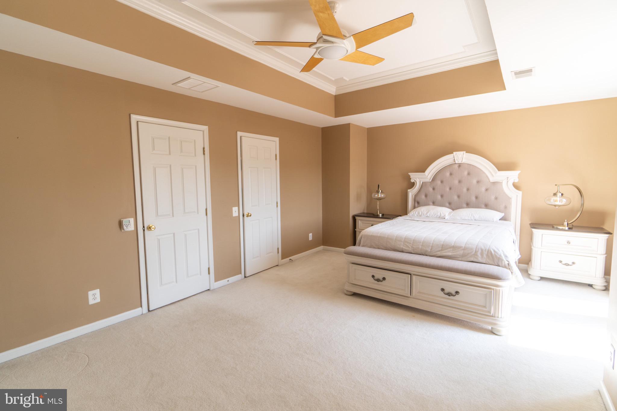 OVERLOOK - Residential Lease