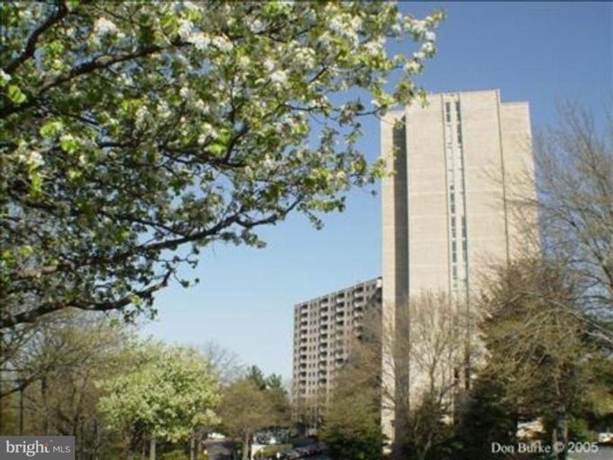 AVAILABLE IMMEDIATELY. AFFORDIBLE PRICE. ONE BEDROOM CONDO MOVE IN READY.FRESHLY PAINTED.  ALL APPLIANCES NEW . ALL UTILITIES INCLUDED IN RENT.AMAZING VIEW OF DOWNTOWN DC. CLOSE TO DC,PENTAGON,ALEXANDRIA.WALK TO FAIRLINGTON SHOP. $45 APPLICATION FEE PER APPLICANT. CENTRILOCK ON UNIT DOOR. $400 ON TIME MOVE IN FEE.  NO PETS
