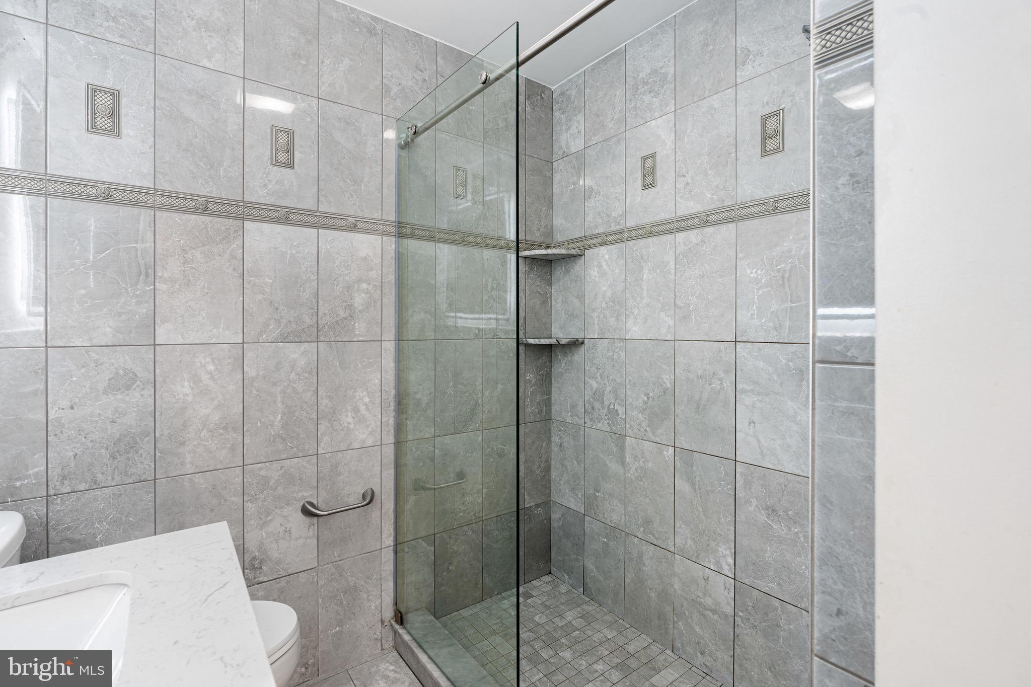 NORRISTOWN - Residential