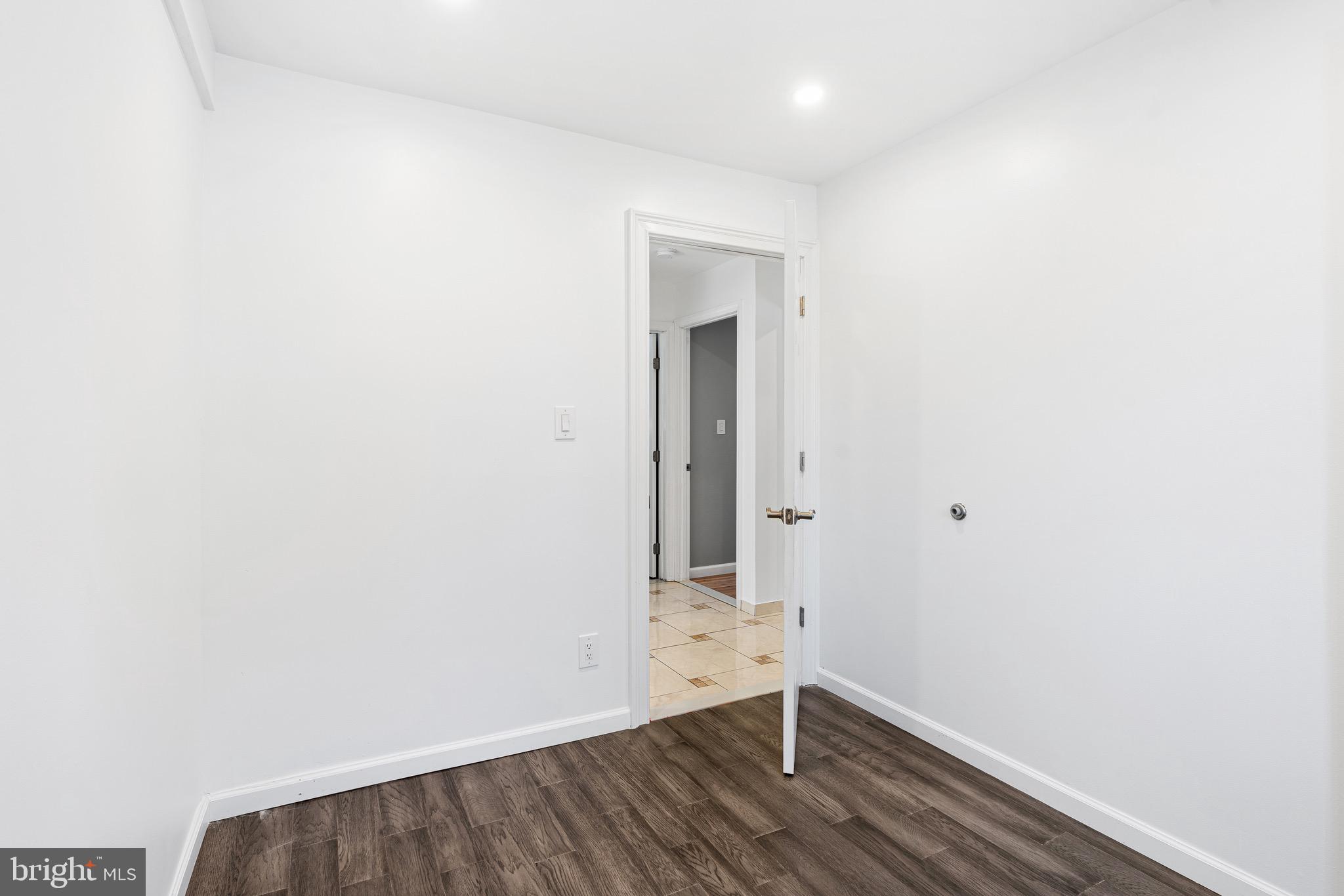 NORRISTOWN - Residential