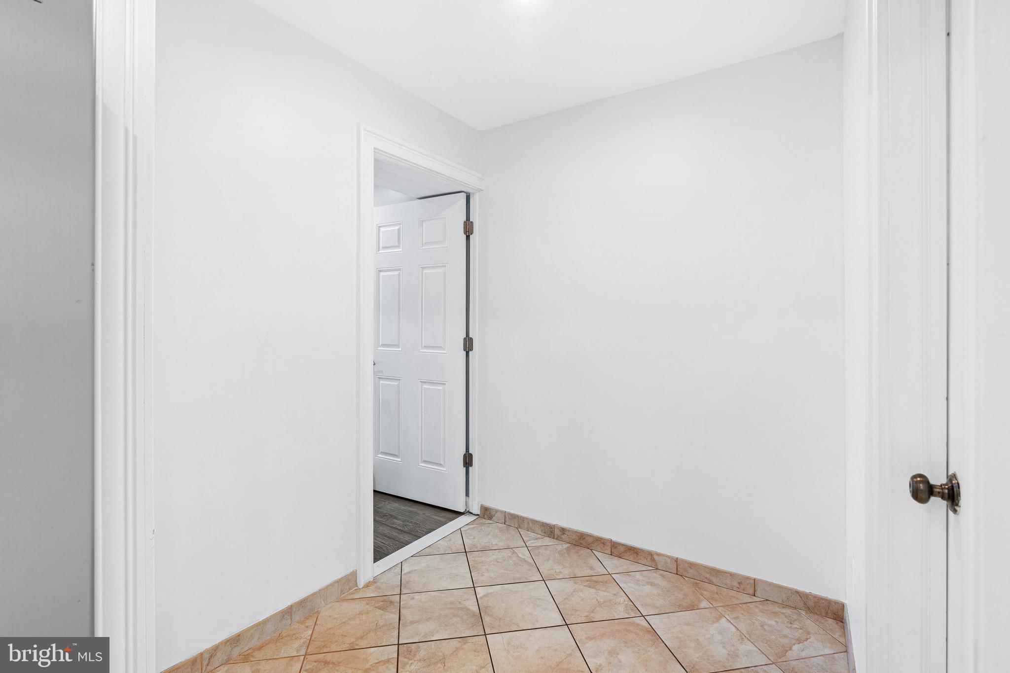 NORRISTOWN - Residential