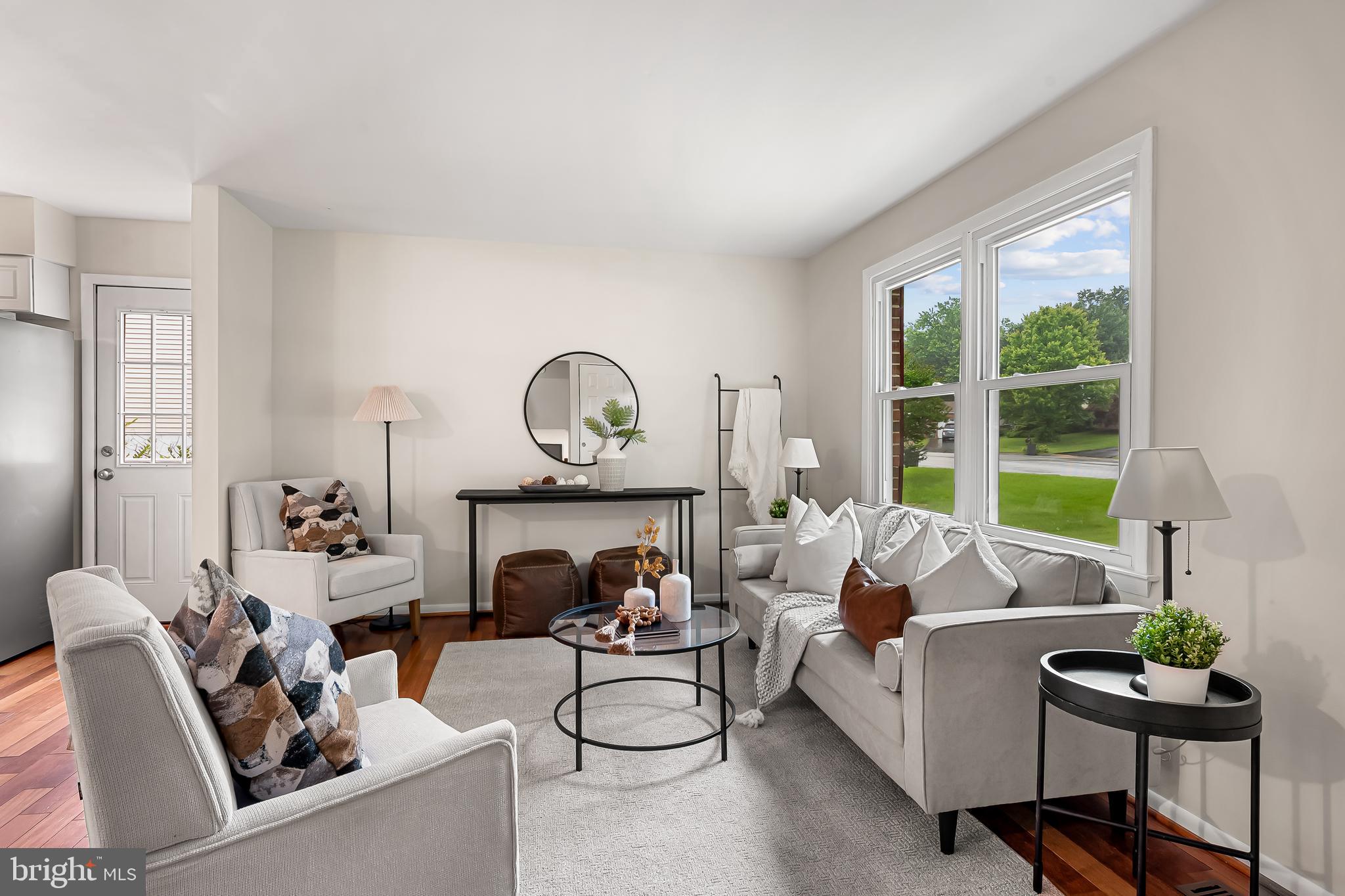 5315 DEBBIE COURT